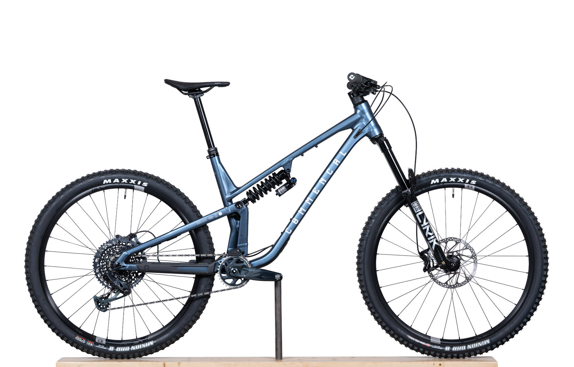 COMMENCAL META V5 RACE SPARKLY BLUE - XL (23121304) image number null