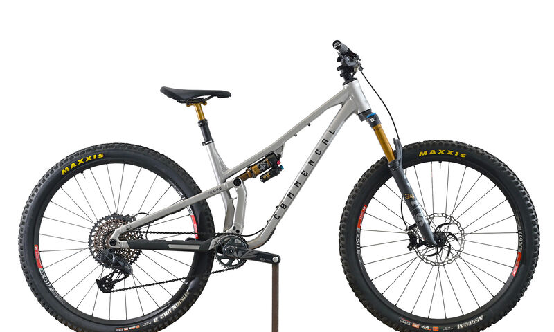 COMMENCAL T.E.M.P.O. SIGNATURE SILVER AXS ALC - M (23106002)