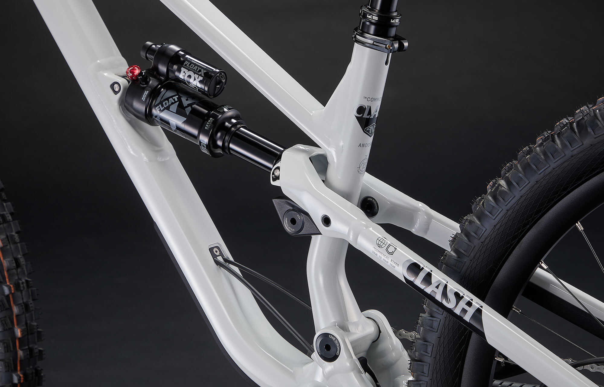 COMMENCAL CLASH XS PURE WHITE image large number 6