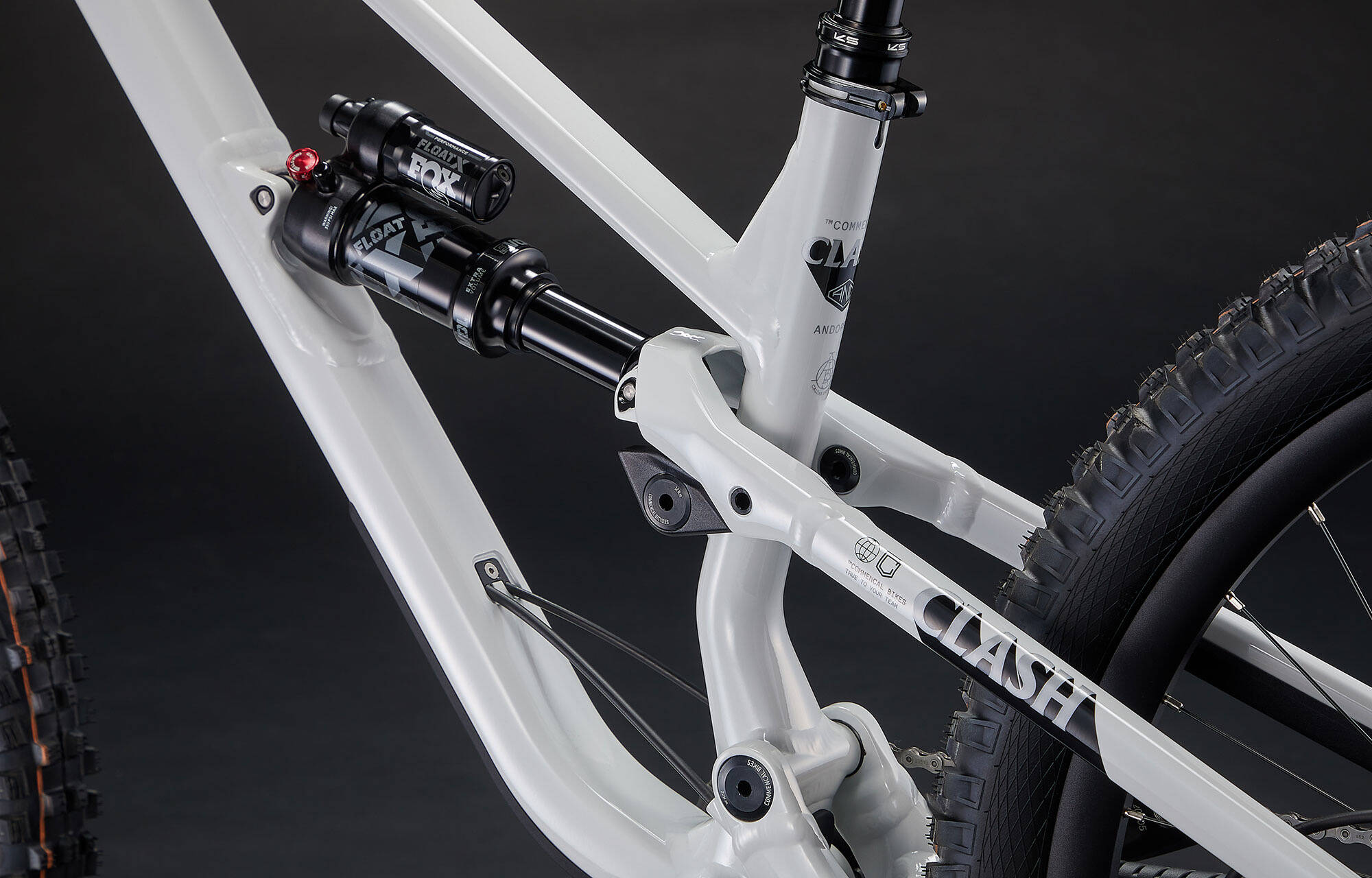 COMMENCAL CLASH XS PURE WHITE image large number 6