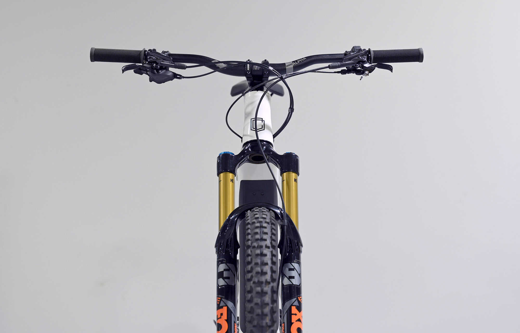 COMMENCAL META POWER SX BOSCH SIGNATURE PURE WHITE - L (22181903) 254 km image large number 3