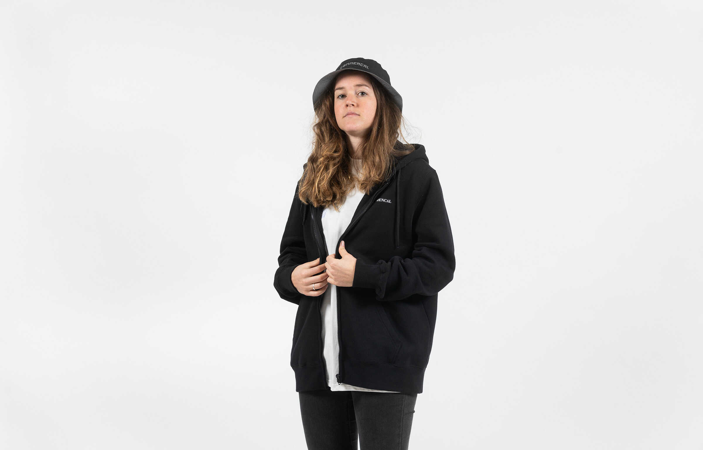 COMMENCAL 4 SHIELDS ZIPPER HOODIE BLACK image large number 1
