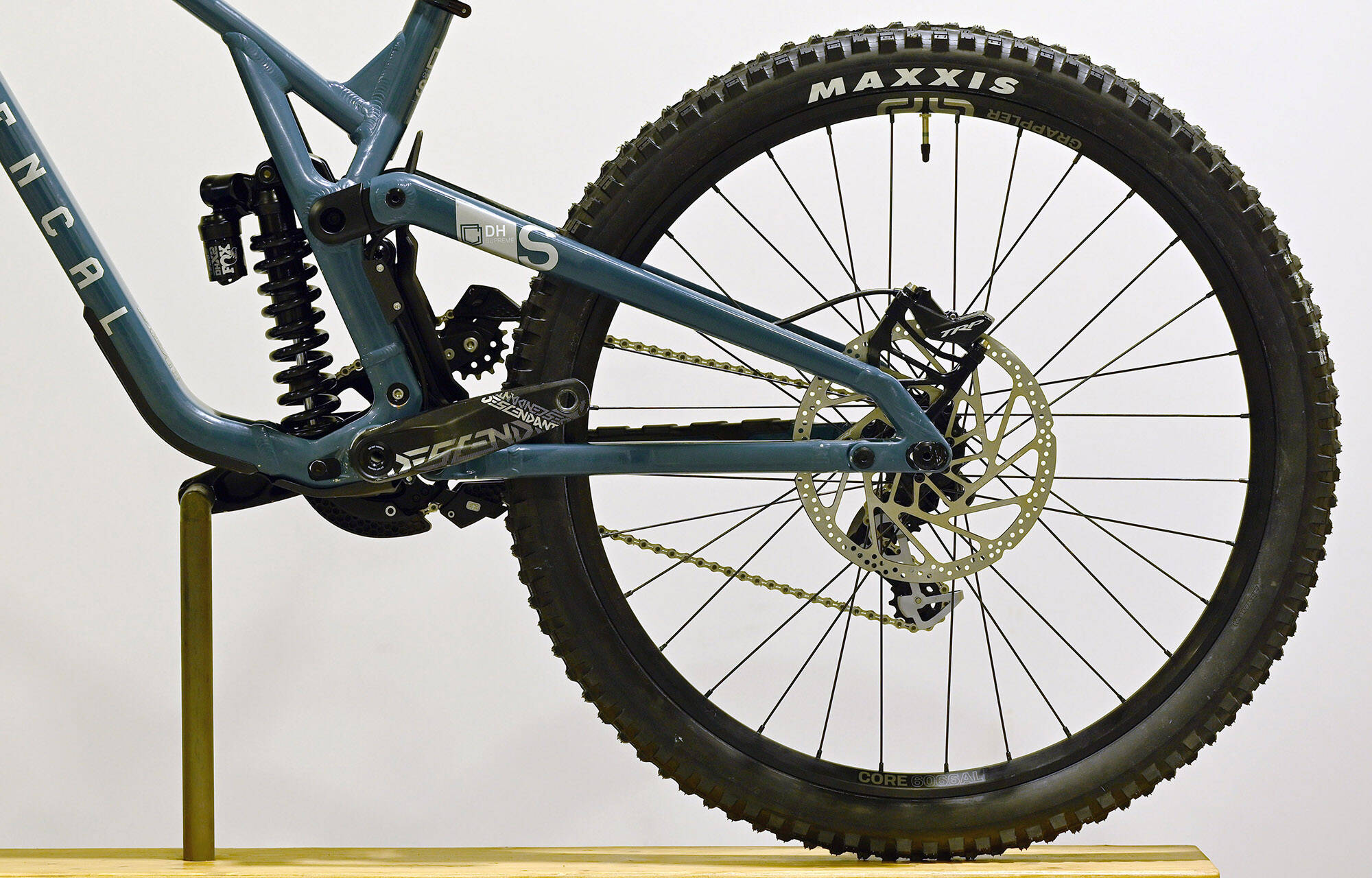 COMMENCAL SUPREME DH V5 ESSENTIAL AQUA BLUE - L (23150103) image large number 5