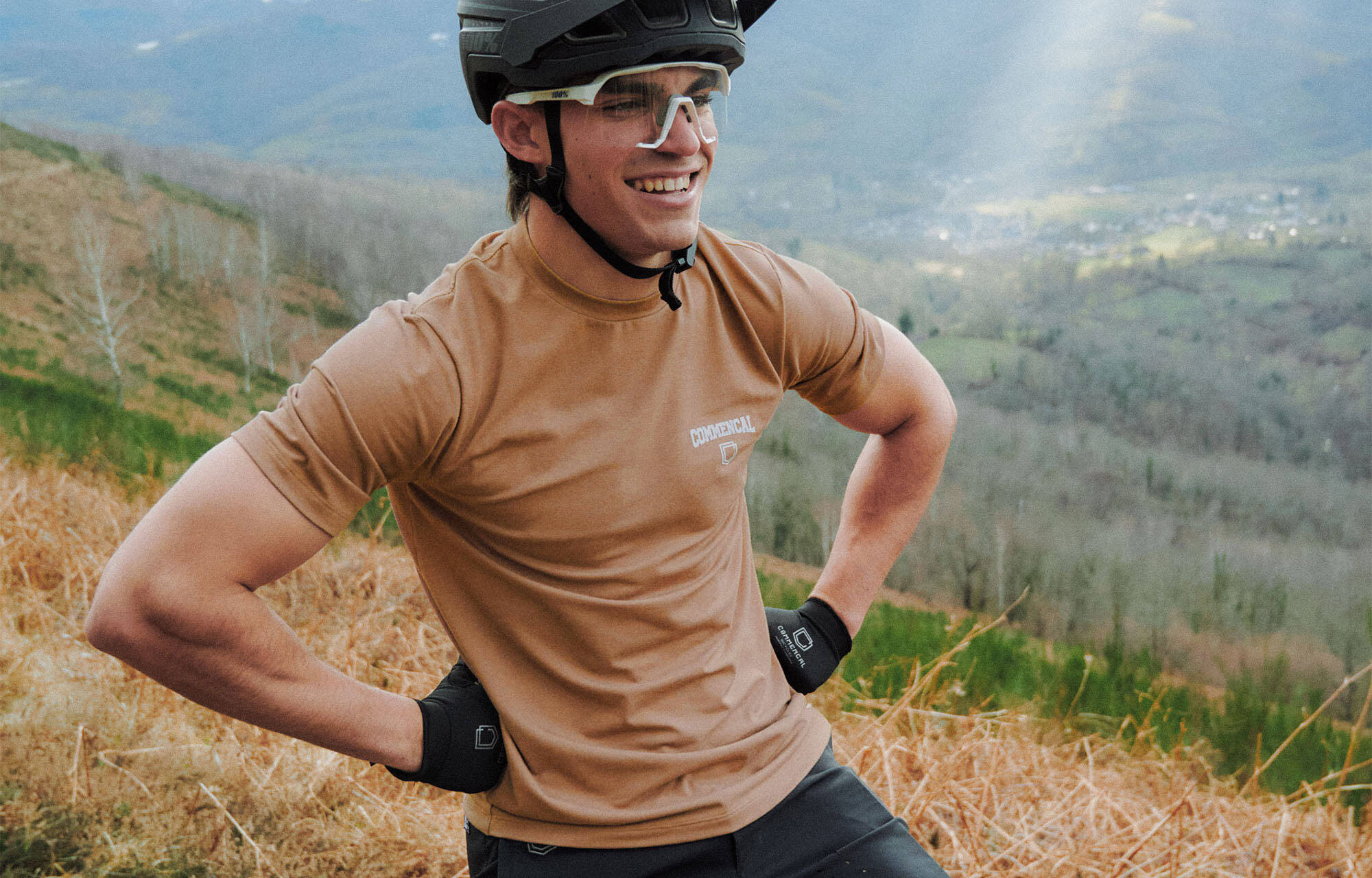 MAGLIA COMMENCAL SOFTECH MANICHE CORTE UTAH DIRT image large number 4