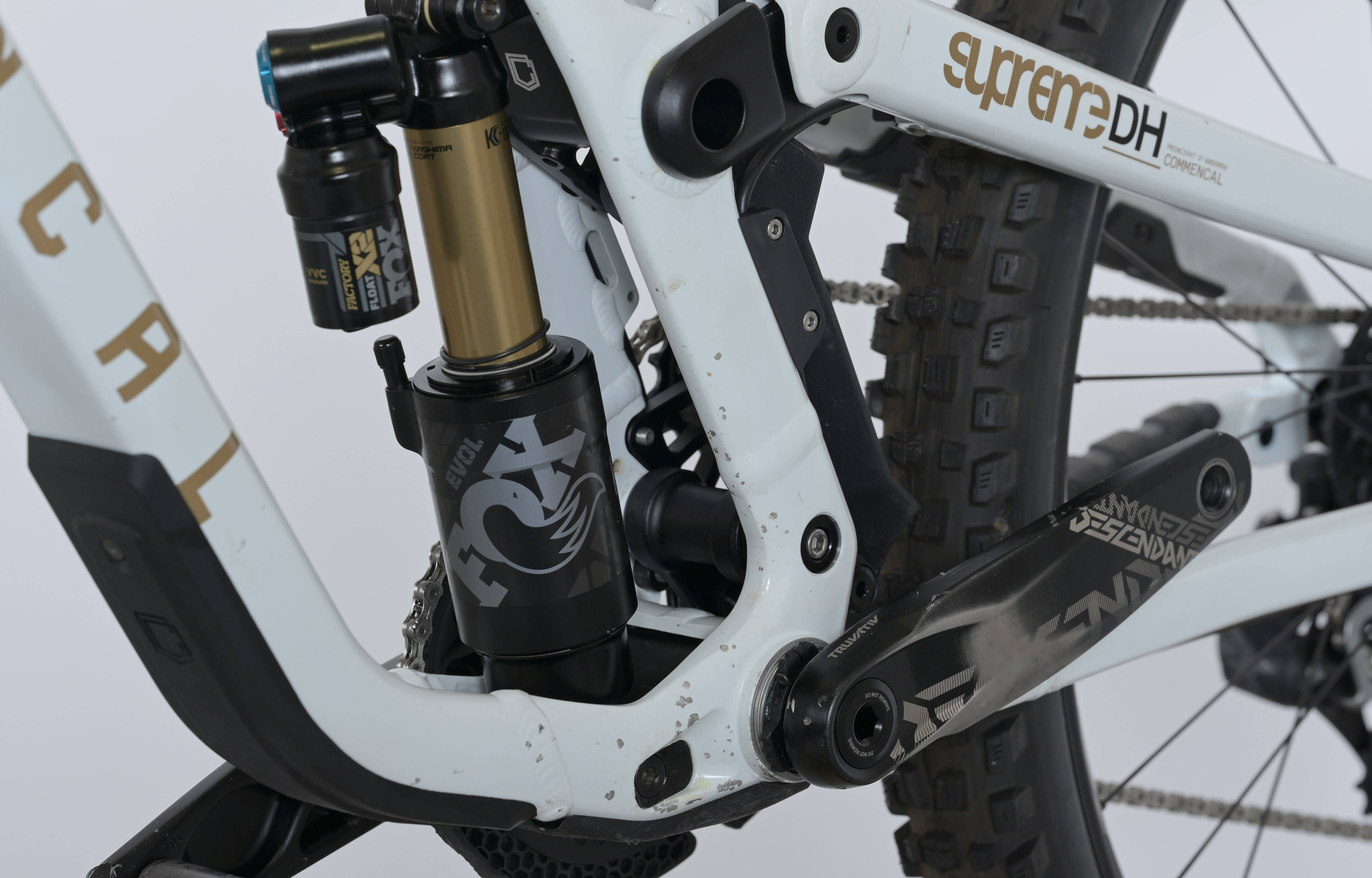 COMMENCAL SUPREME DH V5 SIGNATURE LTD PURE WHITE - M (23151002) image large number 12