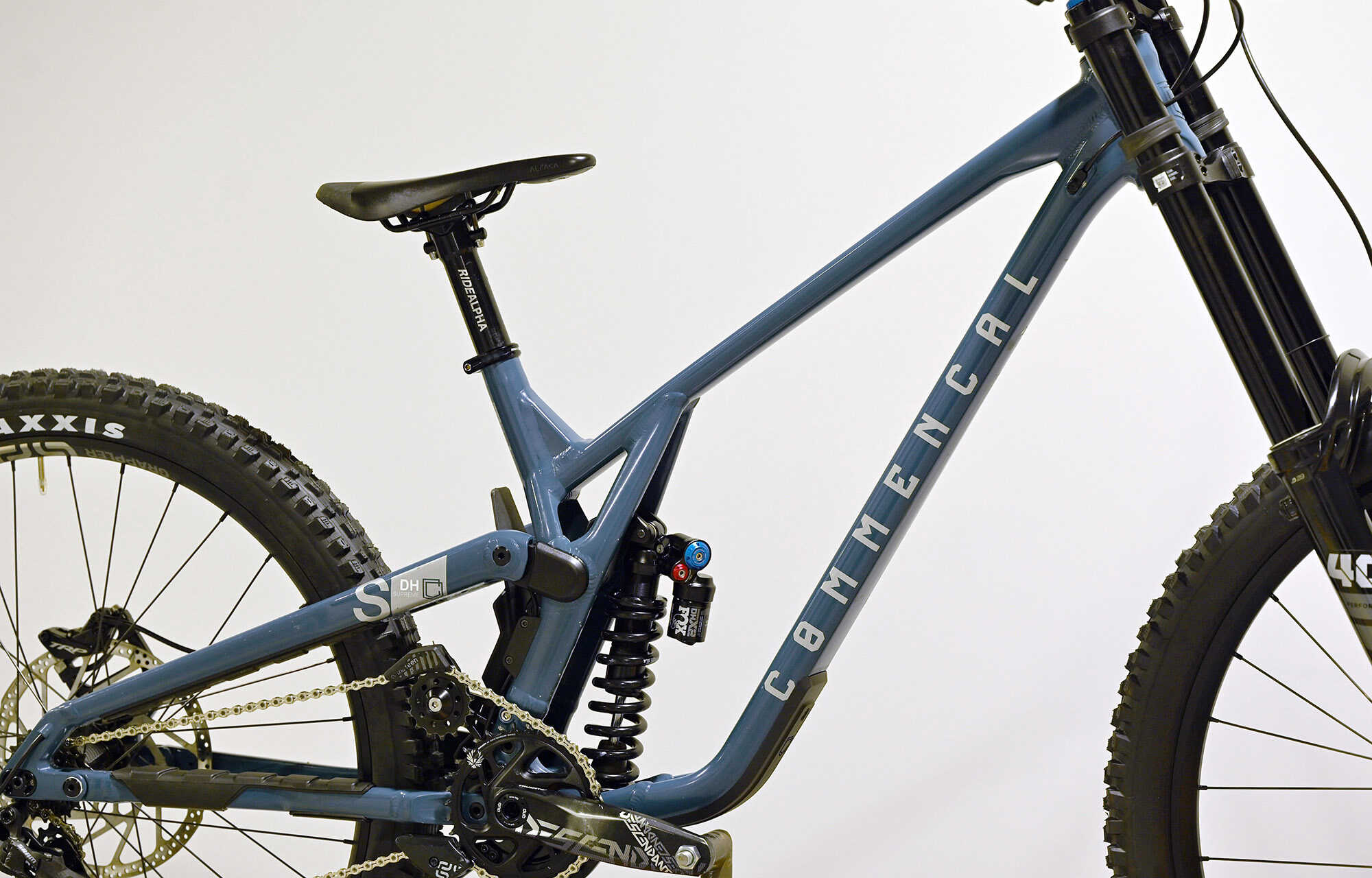 COMMENCAL SUPREME DH V5 ESSENTIAL AQUA BLUE - L (23150103) image large number 1