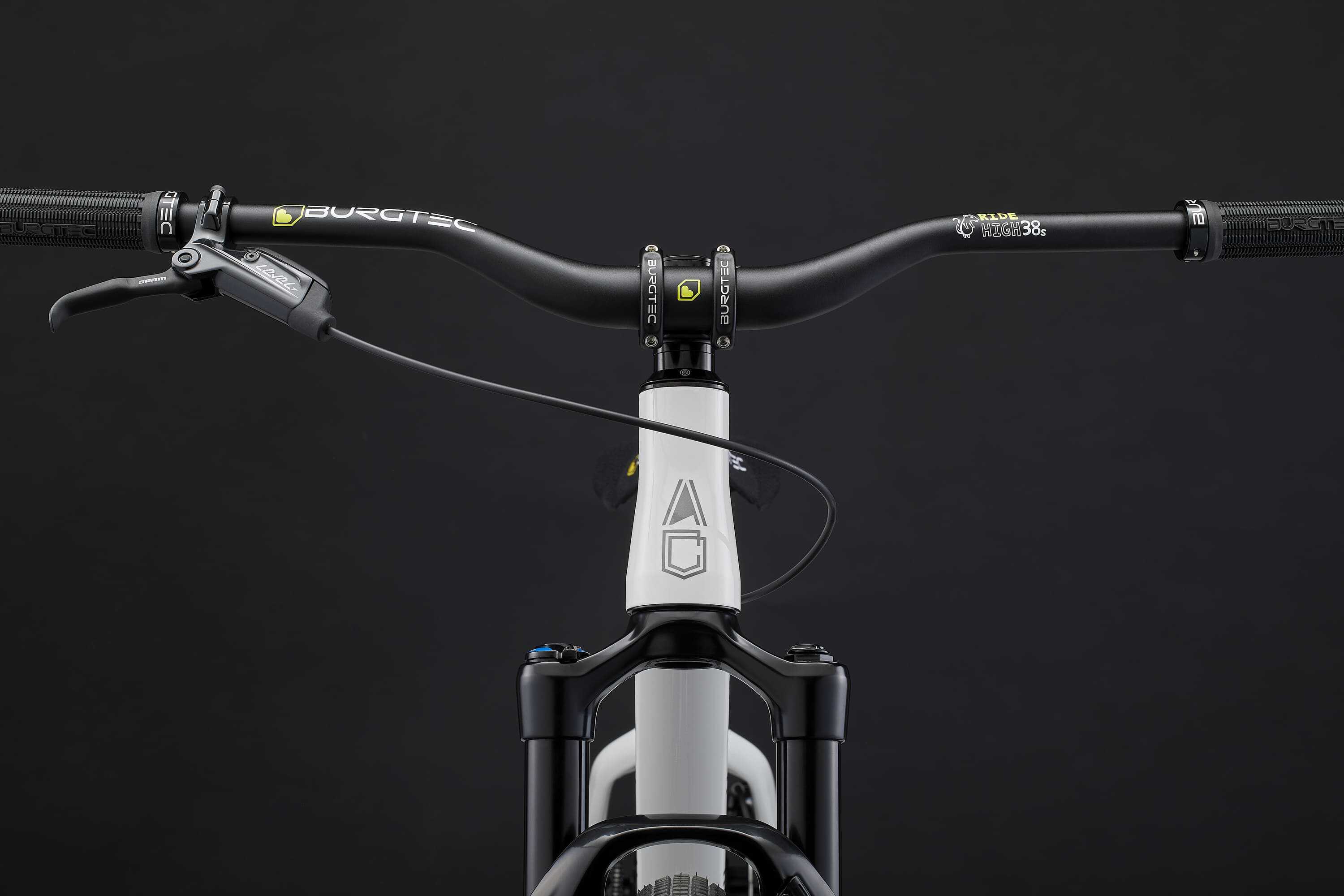 COMMENCAL ABSOLUT PIKE BLACK PURE WHITE 2025 image large number 4