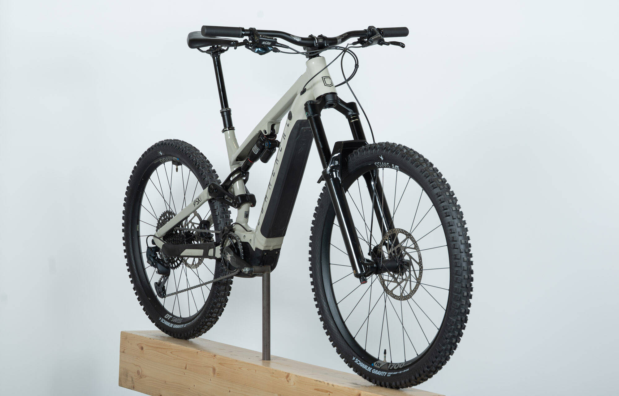 COMMENCAL META POWER SX BOSCH RACE CHALK - M (23181402) 1309 km image large number 2