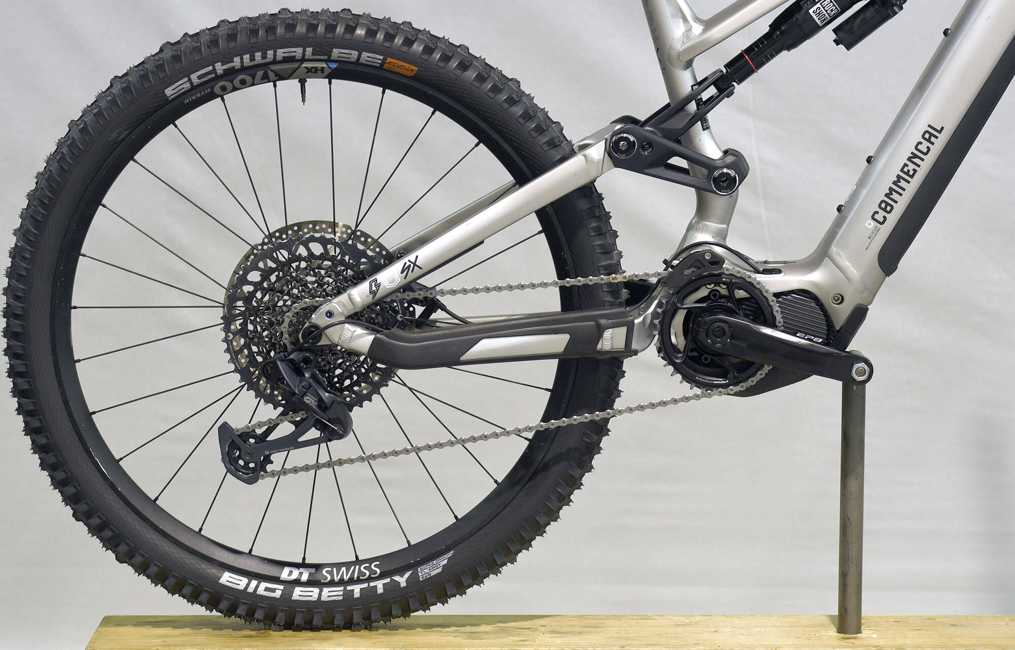 COMMENCAL META POWER SX SHIMANO RACE SILVER - L (22180703) 2129 km image large number 0