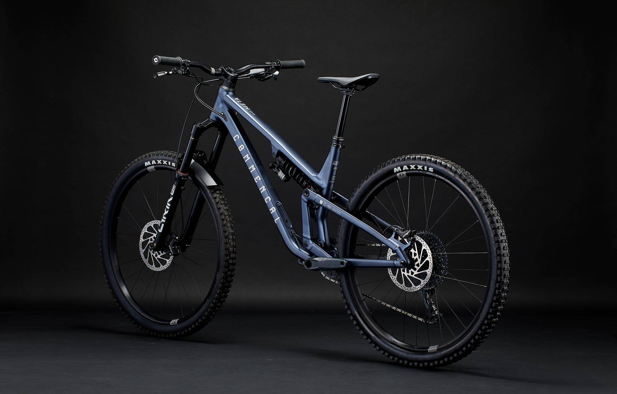 COMMENCAL META V5 RACE SPARKLY BLUE image large number 2
