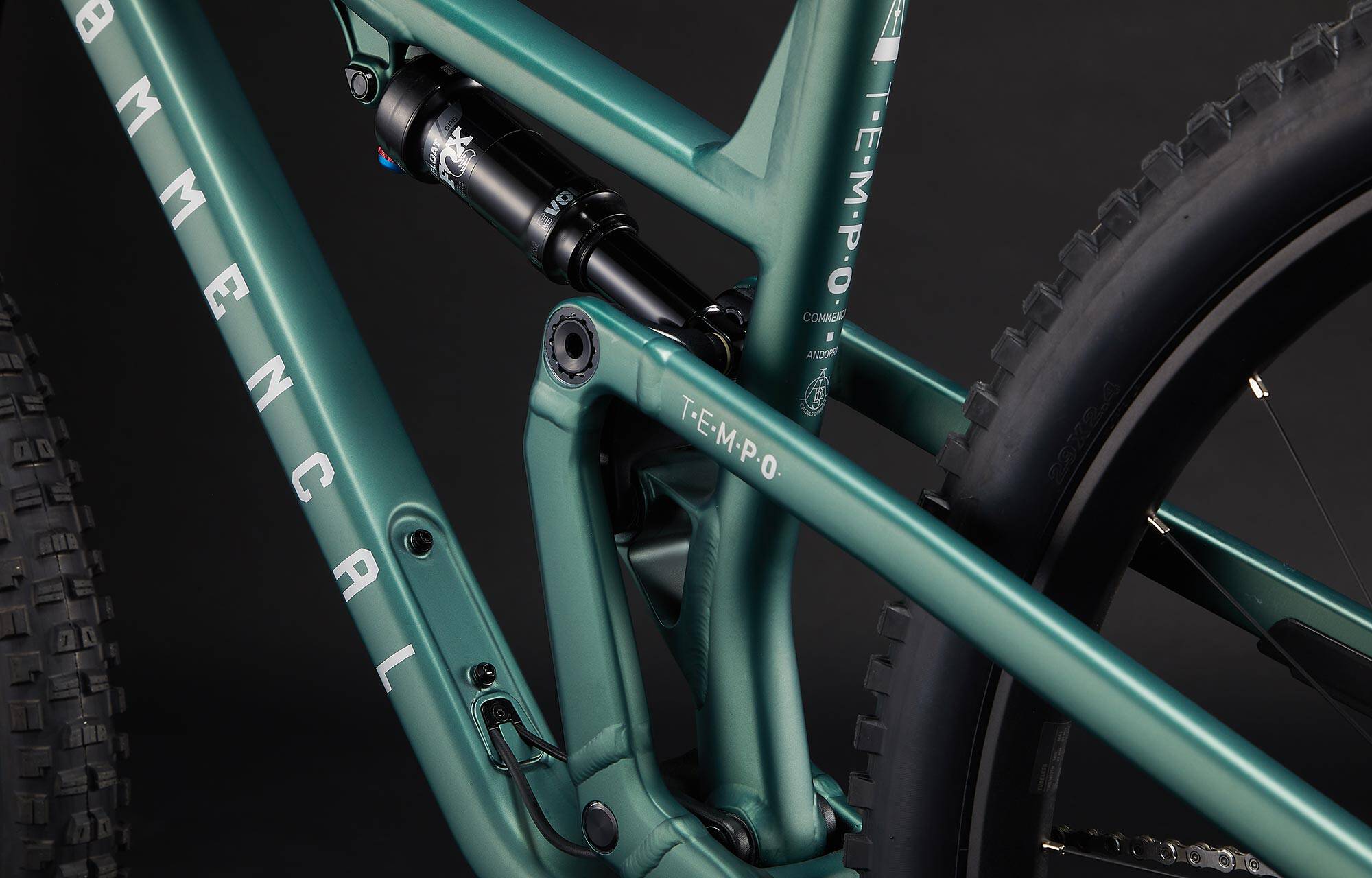 COMMENCAL T.E.M.P.O. ESSENTIAL METALLIC GREEN image large number 7
