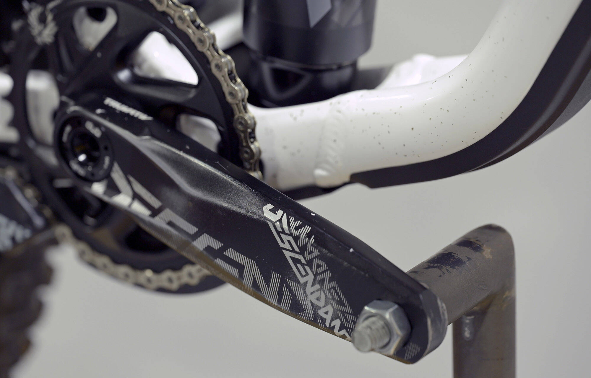 COMMENCAL SUPREME DH V5 SIGNATURE LTD GLITTERY WHITE - L (23151003) image large number 6