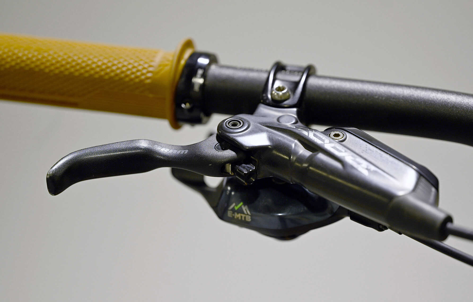 COMMENCAL META POWER SX SHIMANO RACE MATTE GRAPHITE - L (21180503) 3200 km image large number 6