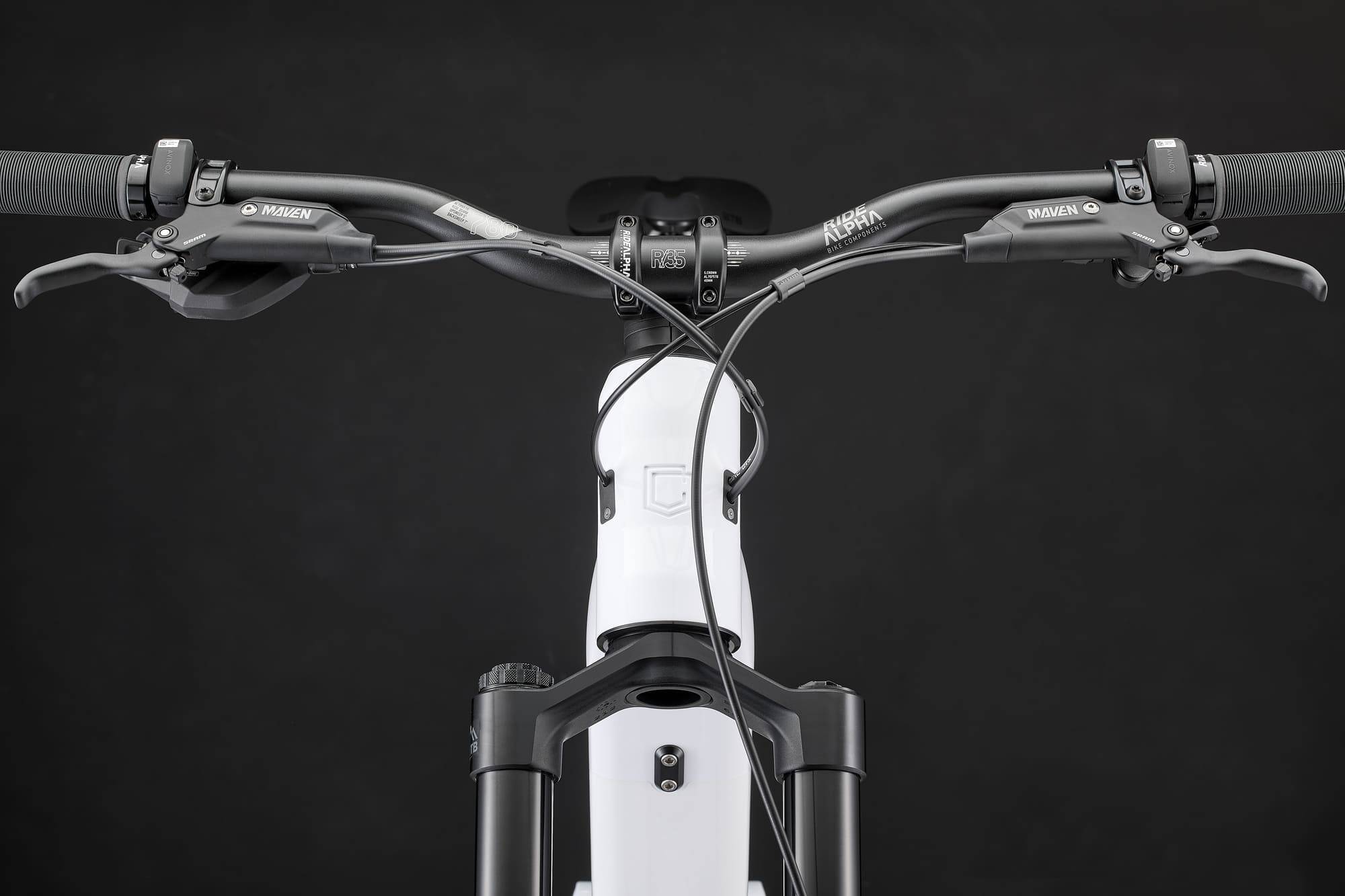 COMMENCAL META POWER SX AVINOX ROCKSHOX PURE WHITE 2027 image large number 4