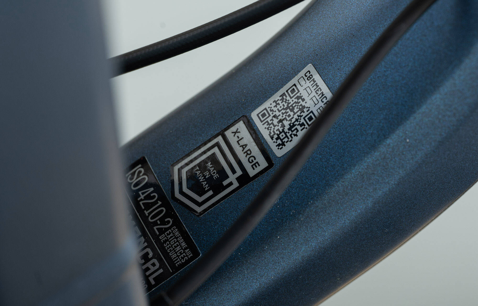 COMMENCAL META V5 RACE SPARKLY BLUE - XL (23121304) image large number 9