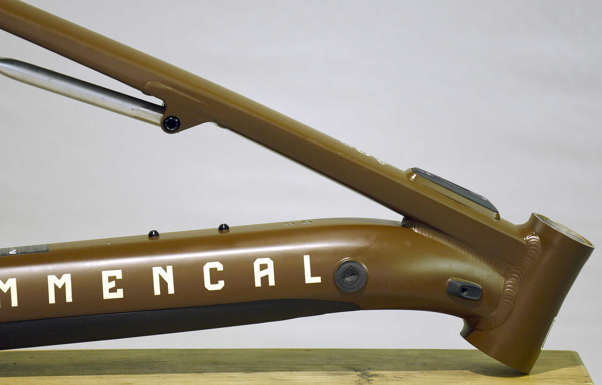 VIP FRAME COMMENCAL META POWER TR BOSCH CHOCOLATE - L (23280503) 1323 km image large number 0