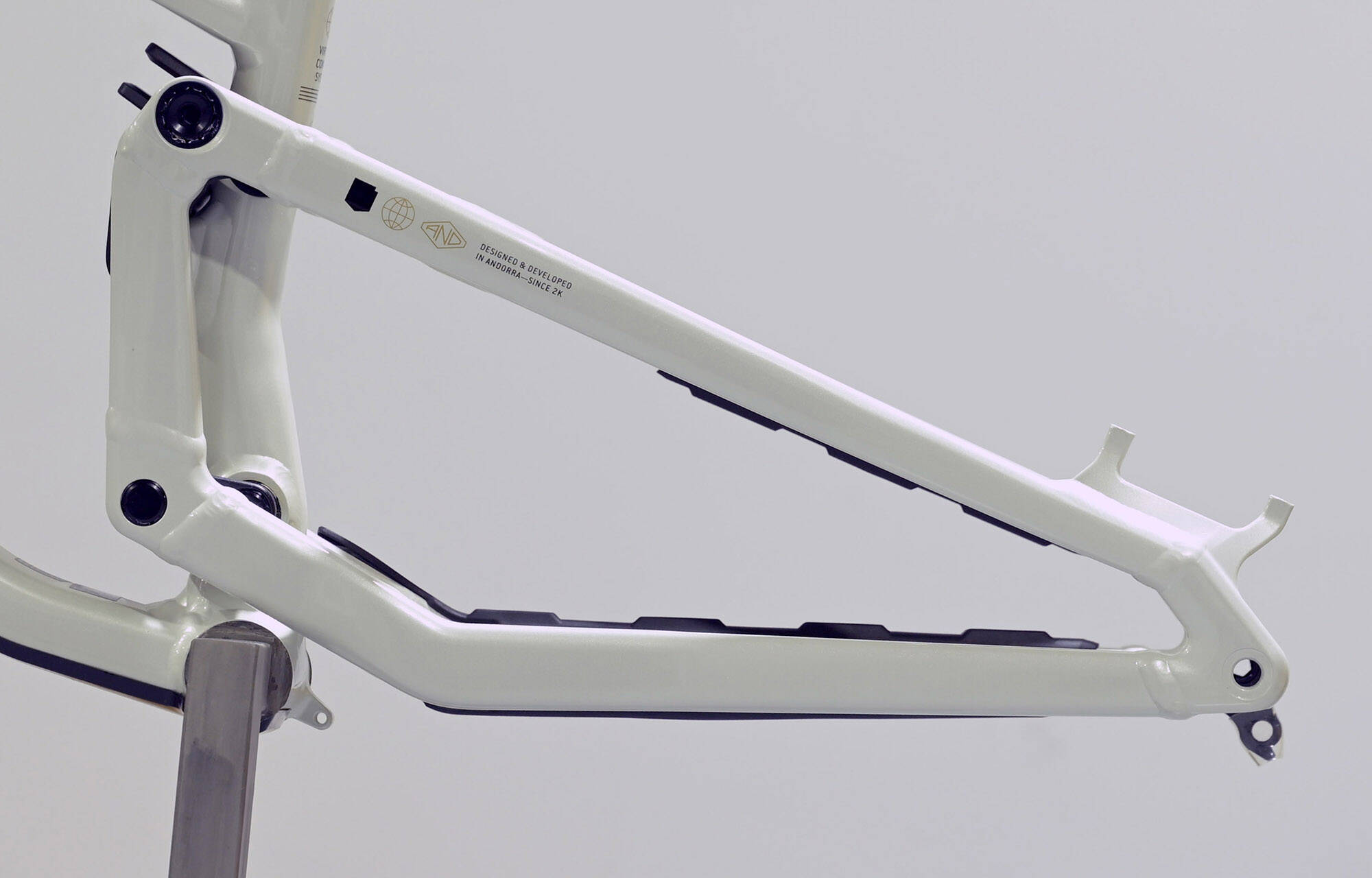 FRAME COMMENCAL META SX V5 CLEAR SILVER - M (23230402) image large number 3