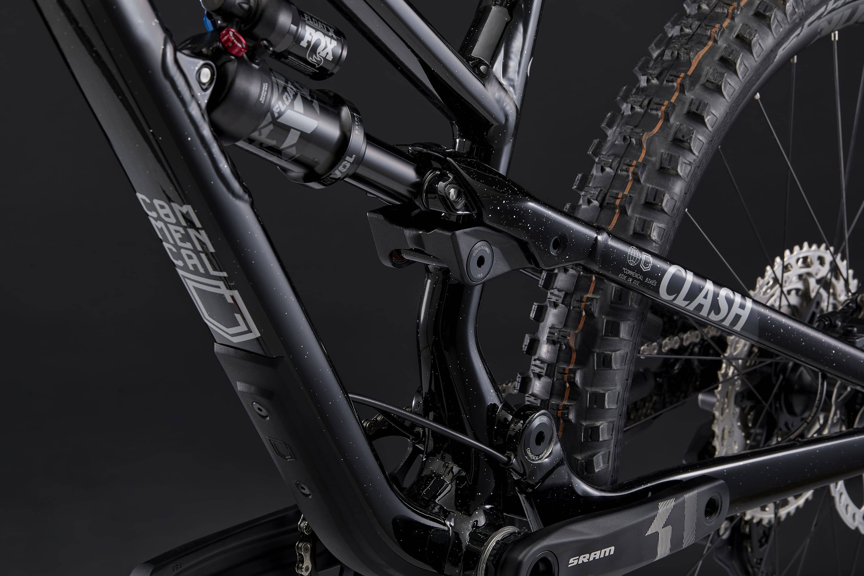 COMMENCAL CLASH JR V2 GLITTERY BLACK image large number 8