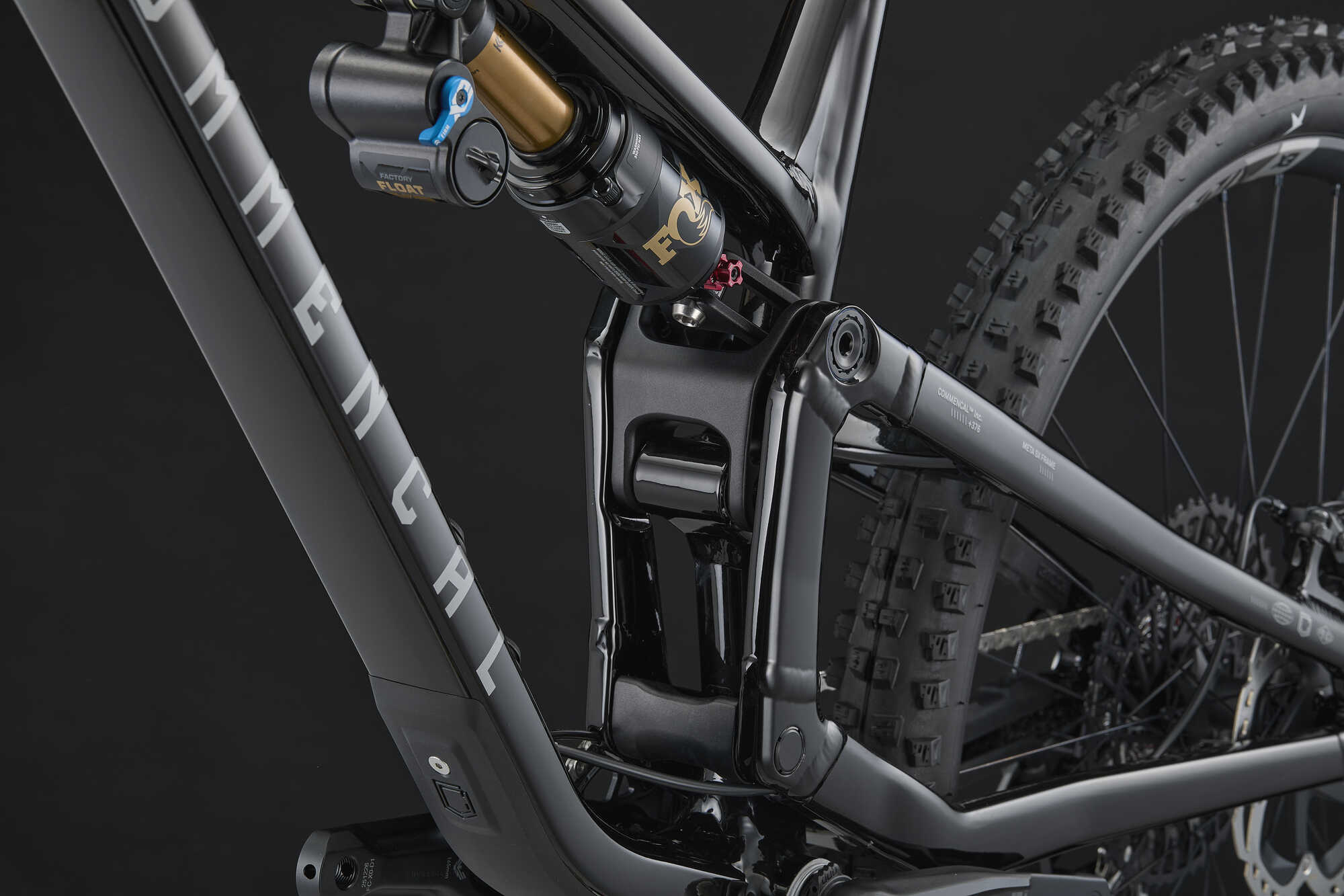 COMMENCAL META SX V5 SIGNATURE PURE BLACK 2027 image large number 8