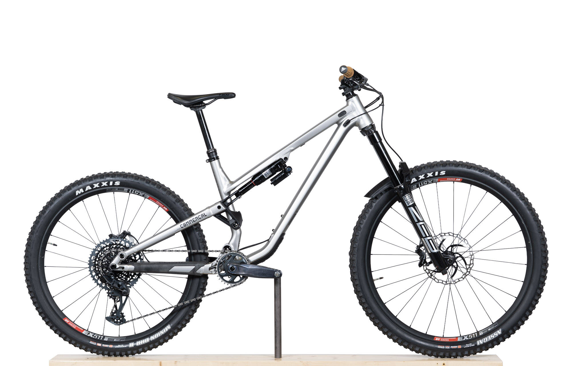 COMMENCAL META SX V4 RACE SILVER - M (22130802) image number null
