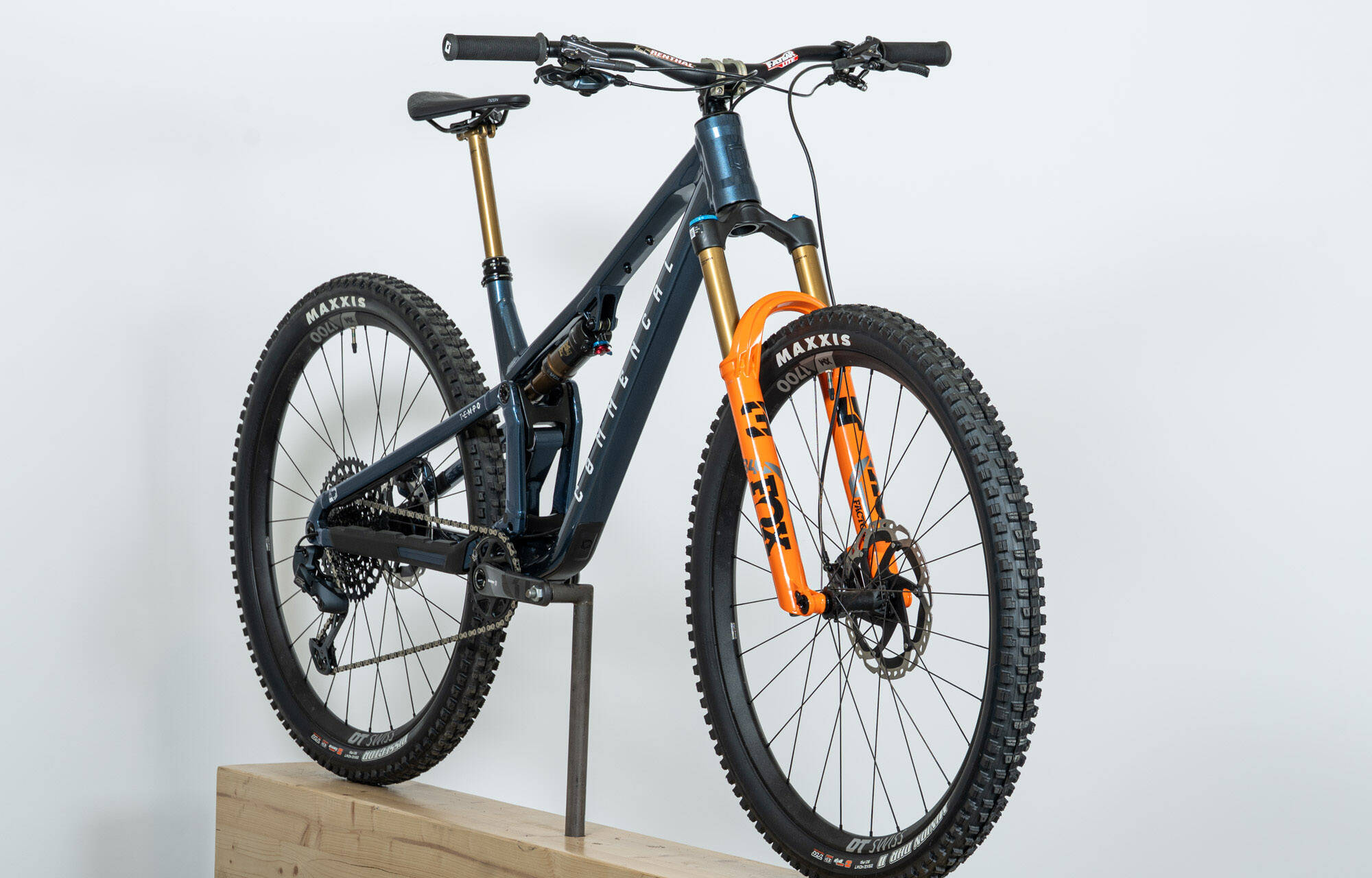 COMMENCAL T.E.M.P.O. SIGNATURE SPARKLY BLUE - M (23121502) image large number 2