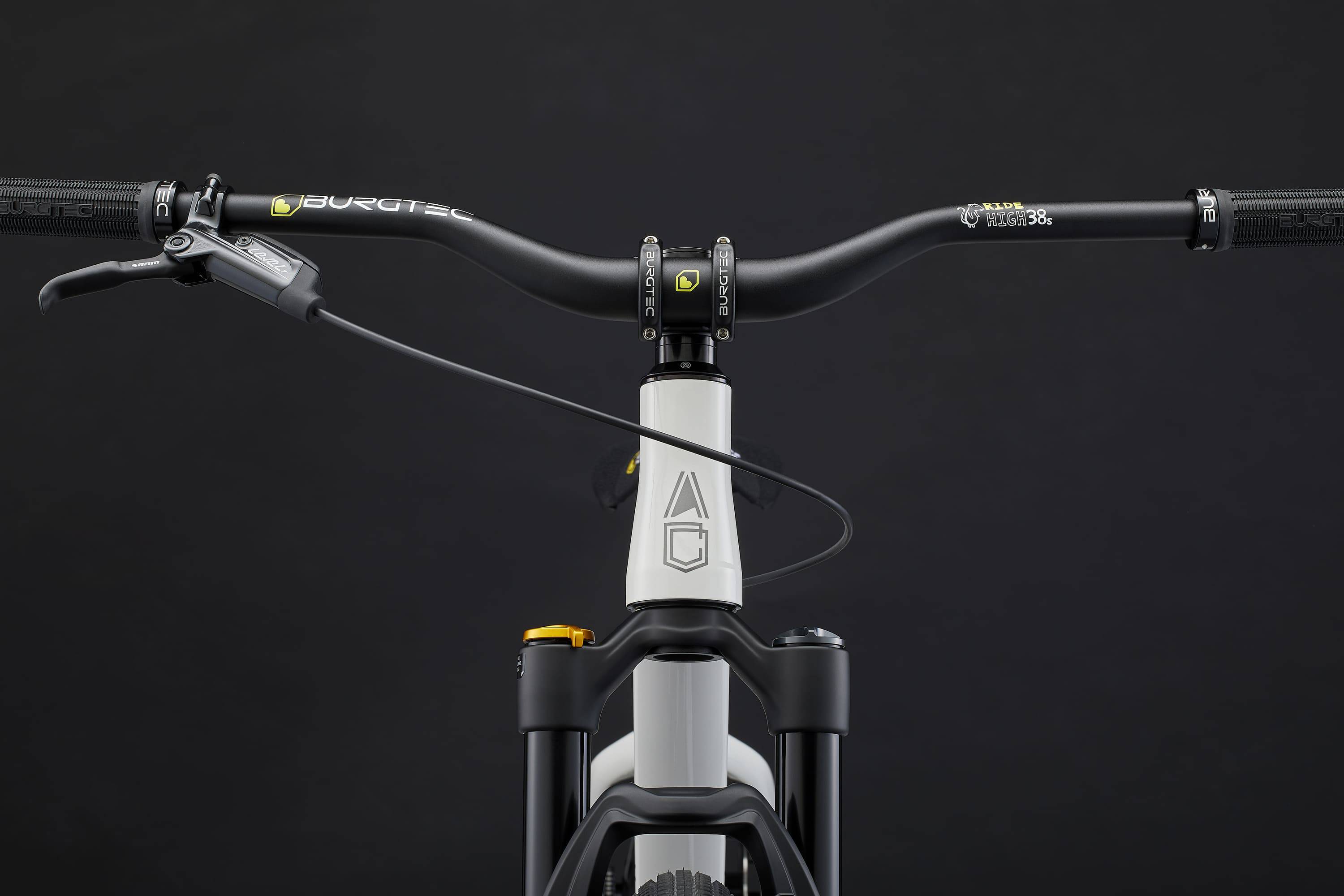COMMENCAL ABSOLUT BOMBER BLACK PURE WHITE image large number 4