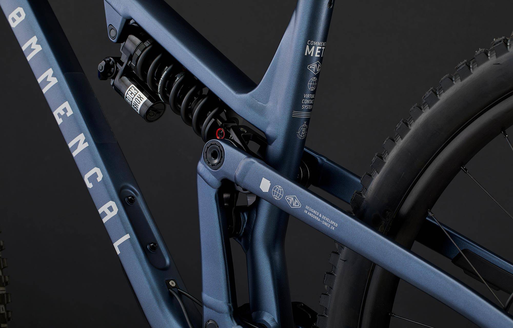 COMMENCAL META V5 RACE SPARKLY BLUE image large number 7