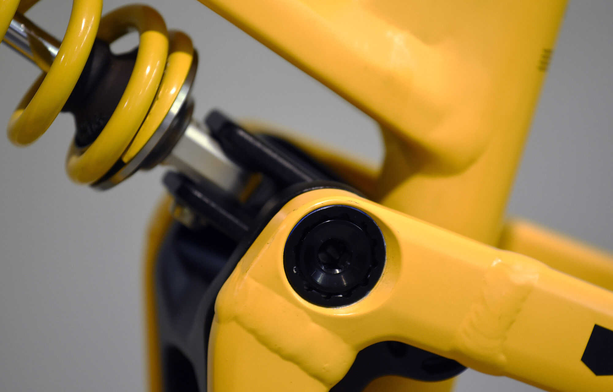 COMMENCAL META V5 OHLINS EDITION YELLOW - L (23122403) image large number 8