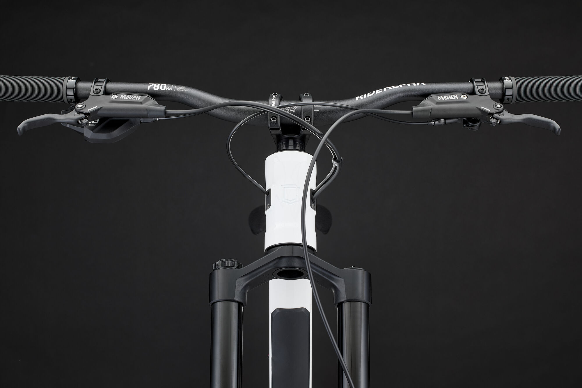 COMMENCAL CLASH V3 ROCKSHOX PURE WHITE 2027
