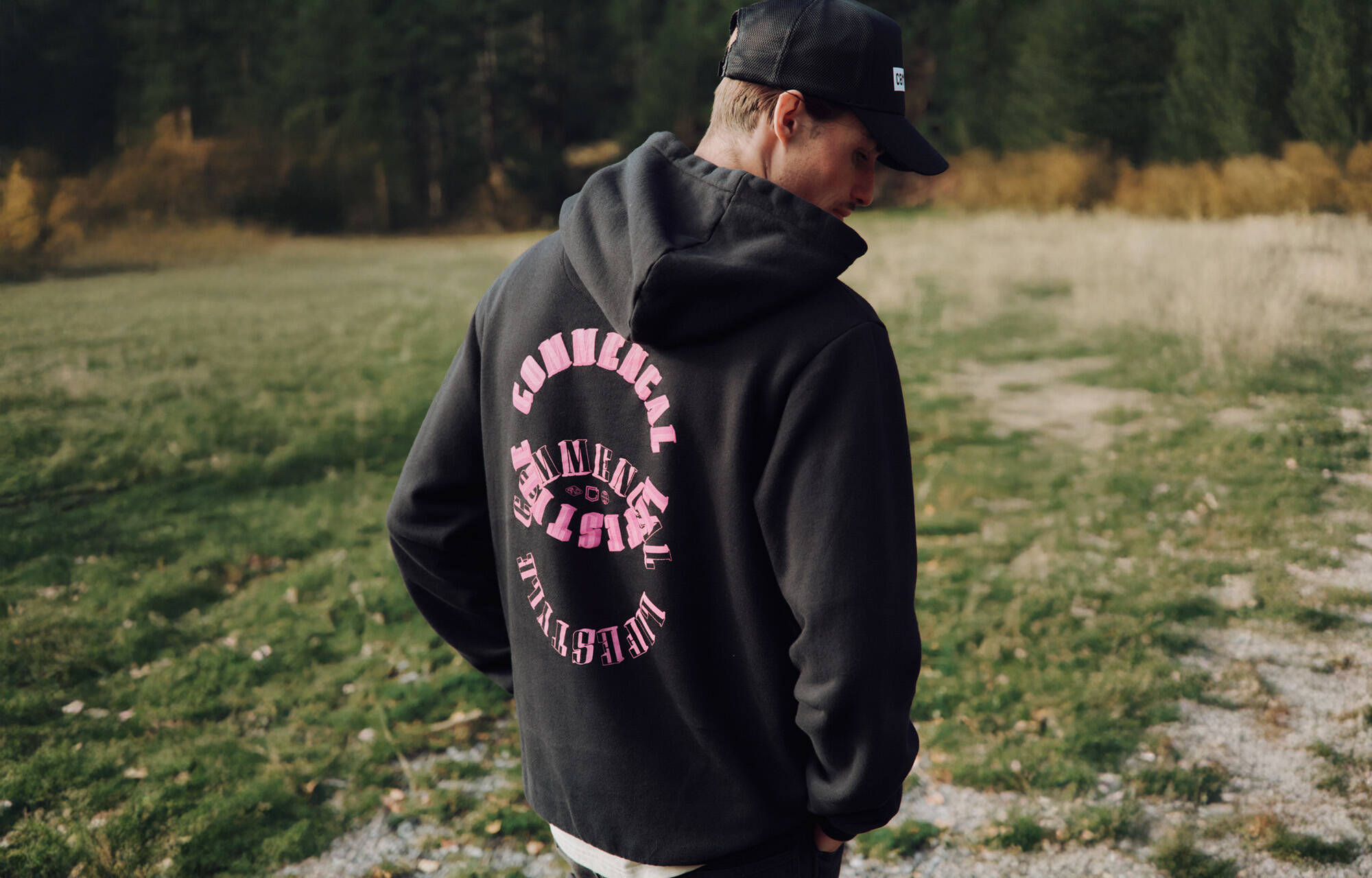 SUDADERA COMMENCAL CIRCLE BLACK image large number 2