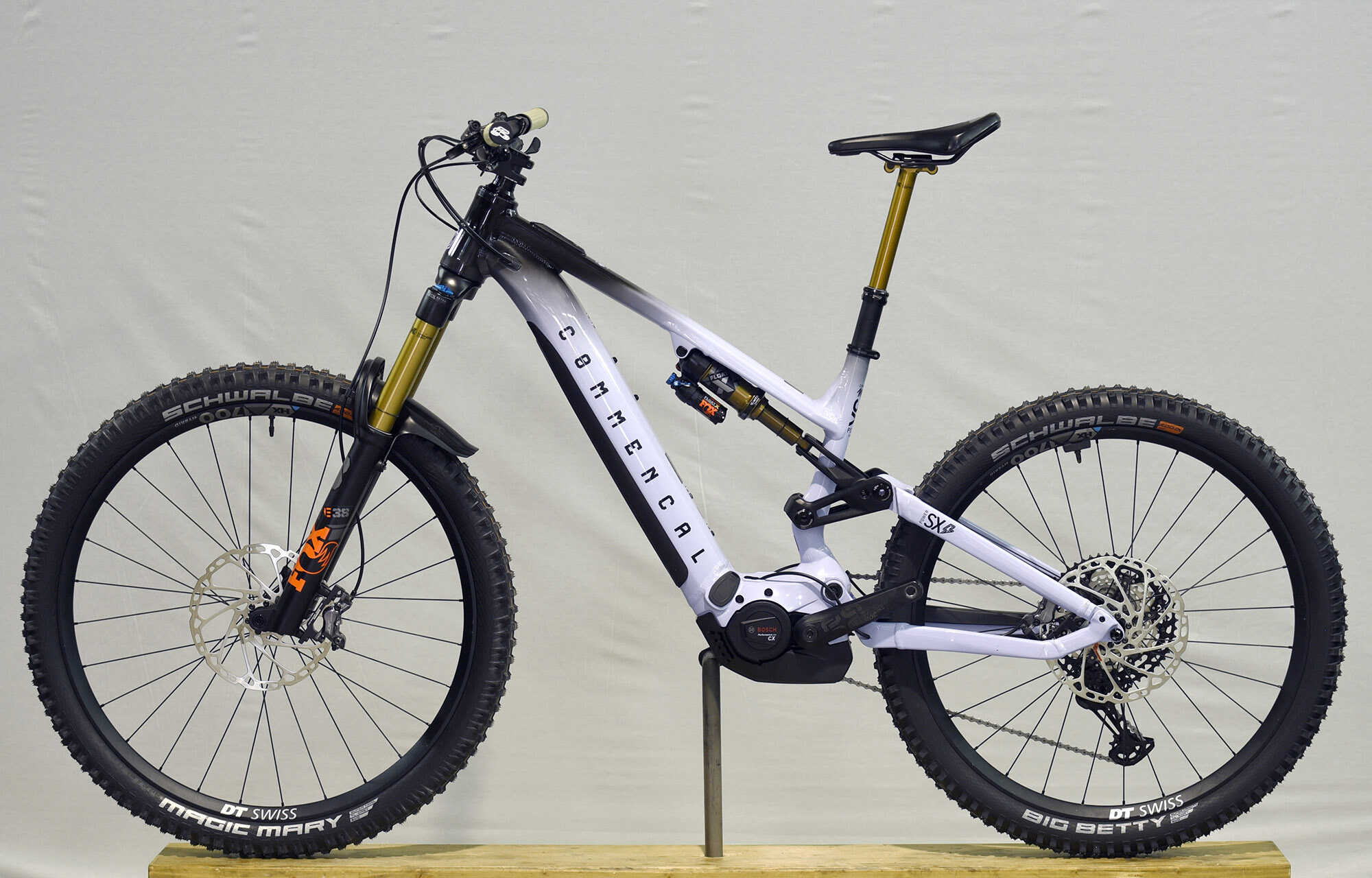 COMMENCAL META POWER SX BOSCH SIGNATURE LIGHT PURPLE / BLACK - M (22180802) 609 km image large number 5