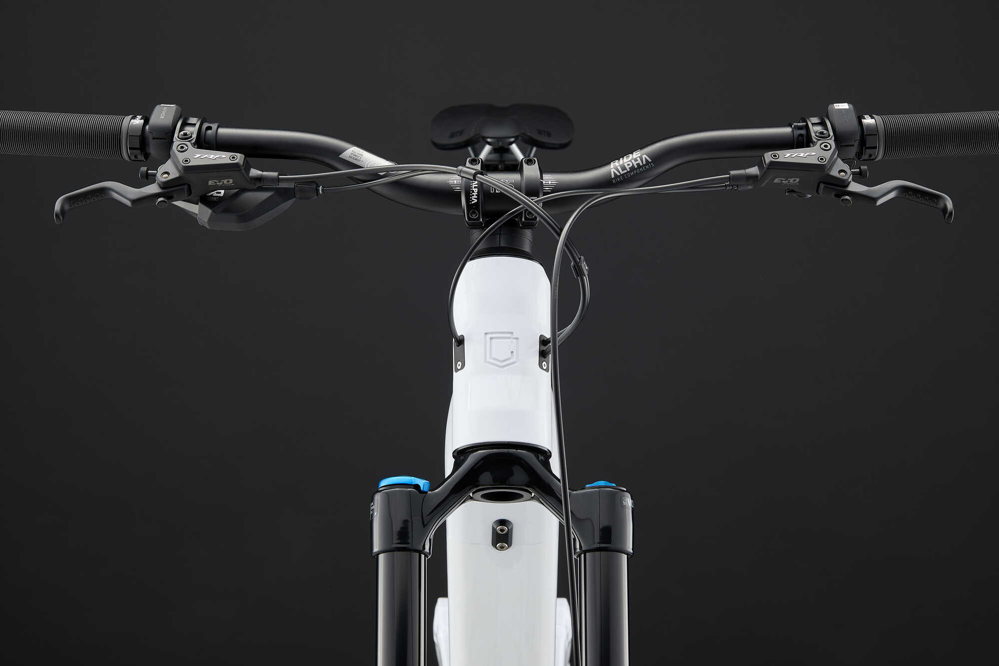 COMMENCAL META POWER SX AVINOX ESSENTIAL PURE WHITE 2027 image large number 4