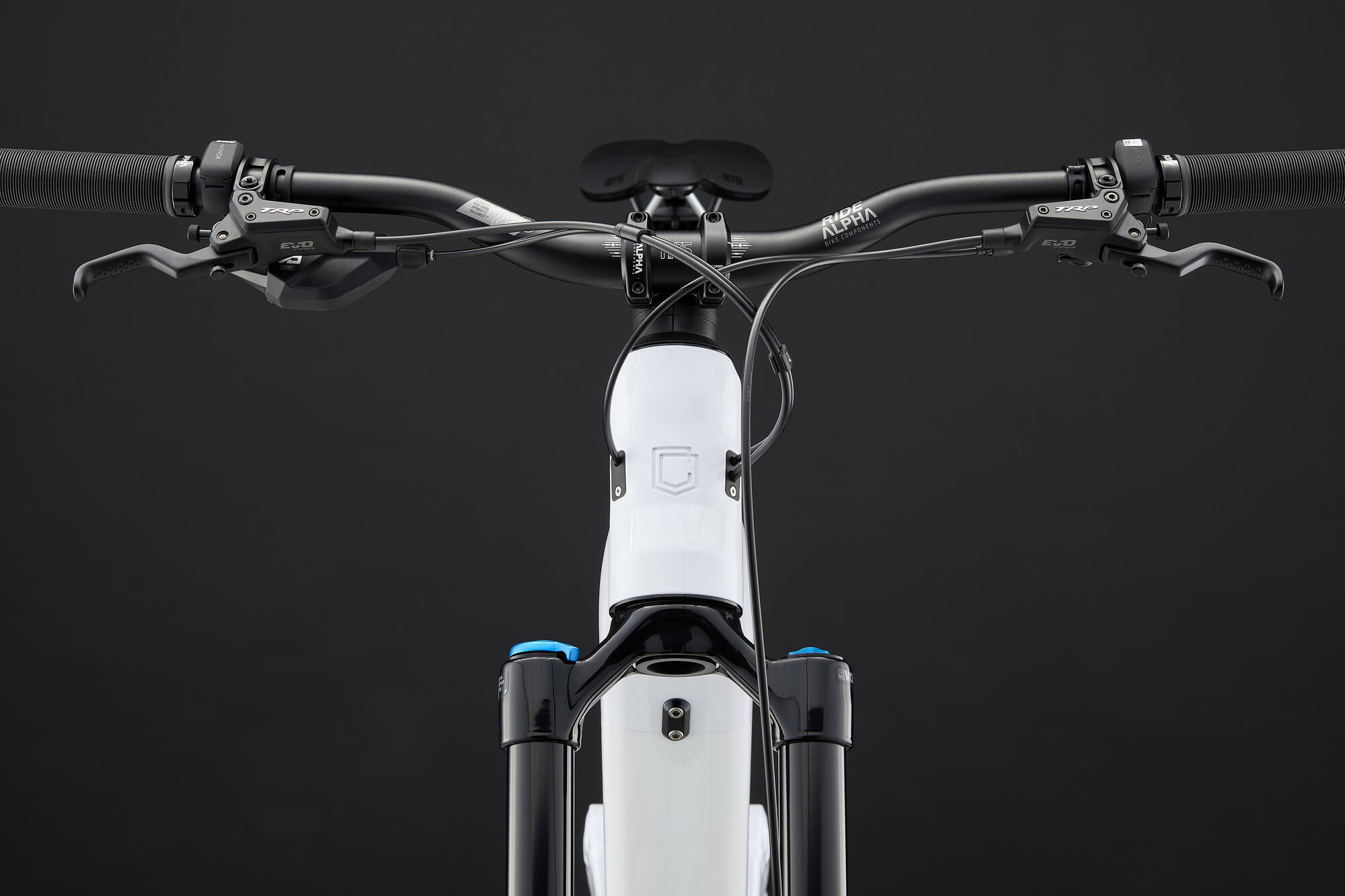 COMMENCAL META POWER SX AVINOX ESSENTIAL PURE WHITE 2027 image large number 4