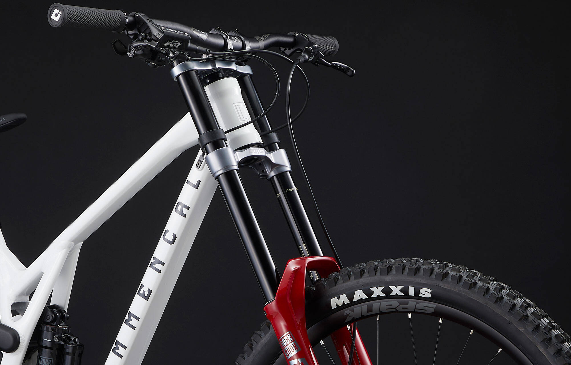 COMMENCAL SUPREME DH V5 XS PURE WHITE image large number 8