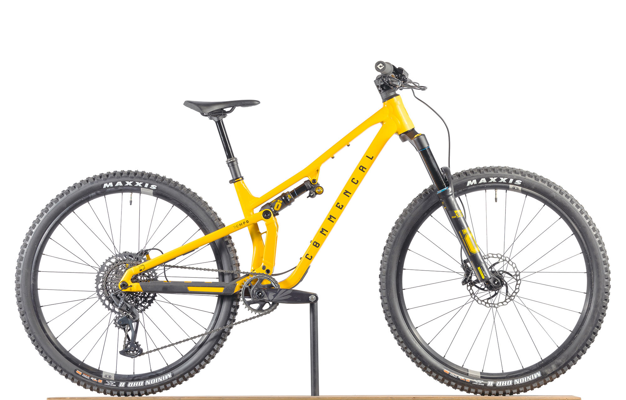 Commencal  AM 27.5.{早稲田大学付近での引き取りのみ} Refurbished Bikes Canada - Built for All-Terrain Adventures
