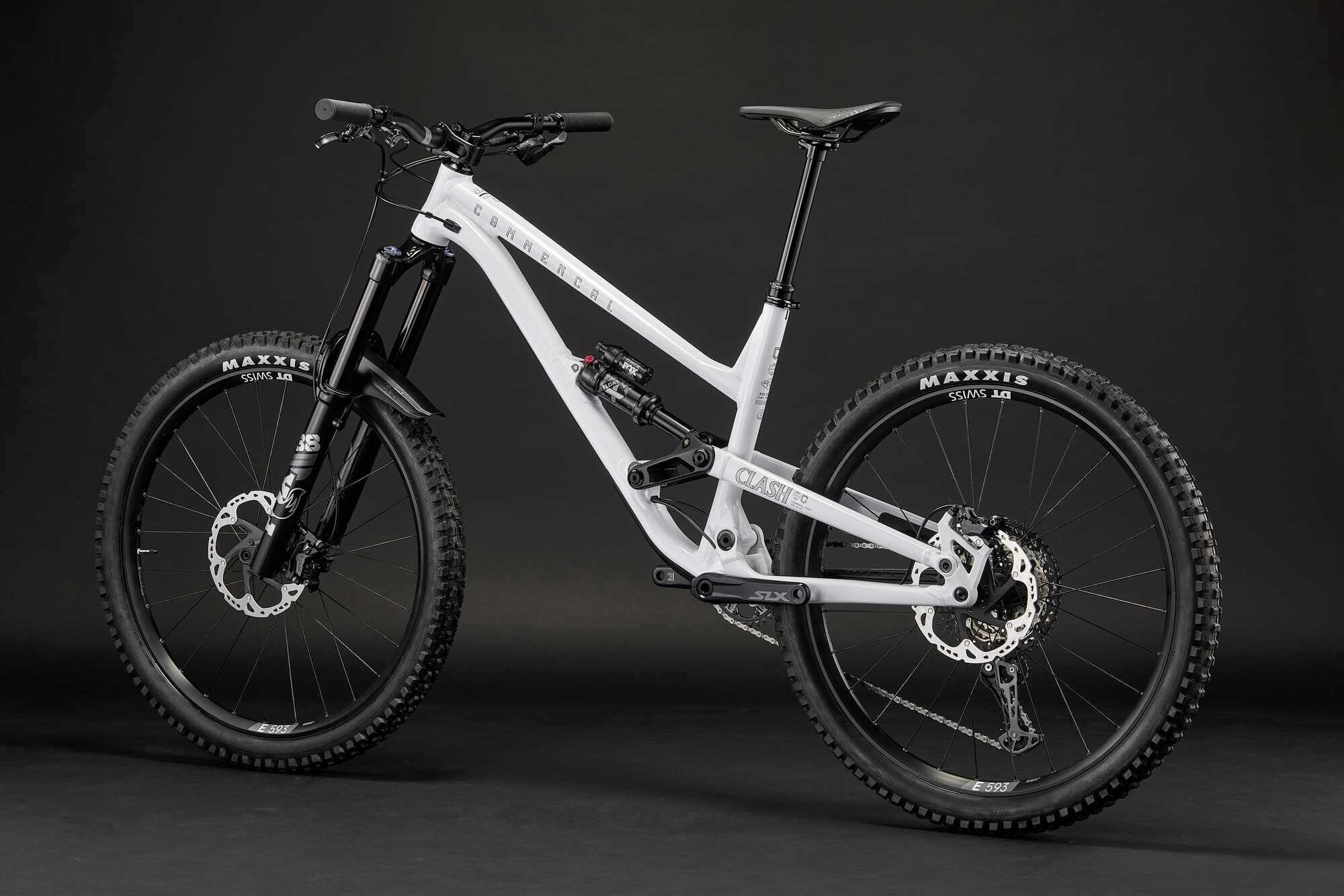 COMMENCAL CLASH ESSENTIAL PURE WHITE 2026 image large number 2