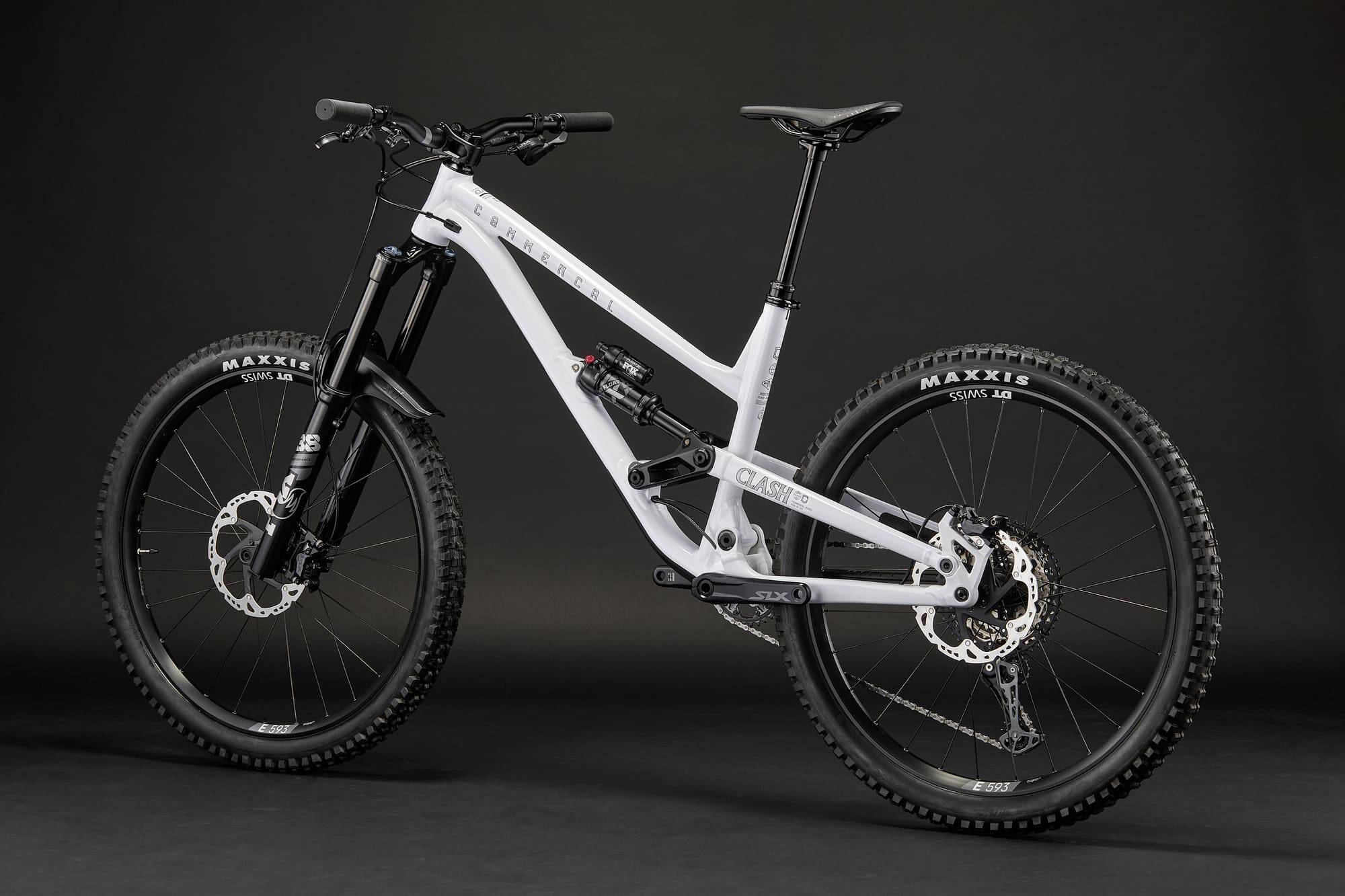 COMMENCAL CLASH ESSENTIAL PURE WHITE 2026 image large number 2