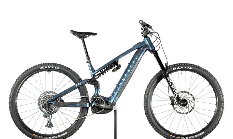 COMMENCAL META POWER TR BOSCH RACE SPARKLY BLUE - M (22181402) 320km