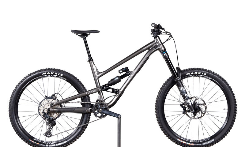 COMMENCAL CLASH ESSENTIAL DARK SLATE (L)