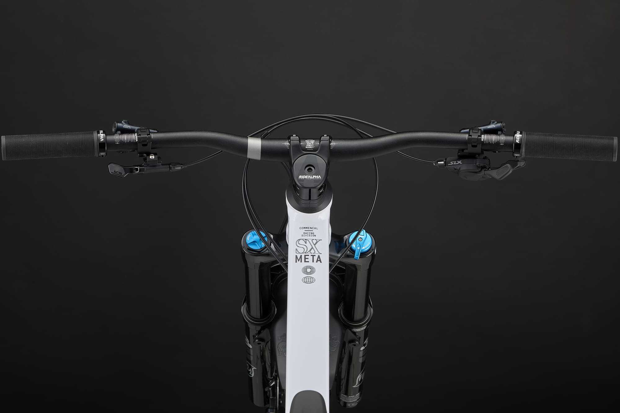 COMMENCAL META SX V5 ESSENTIAL PURE WHITE 2026 image large number 3