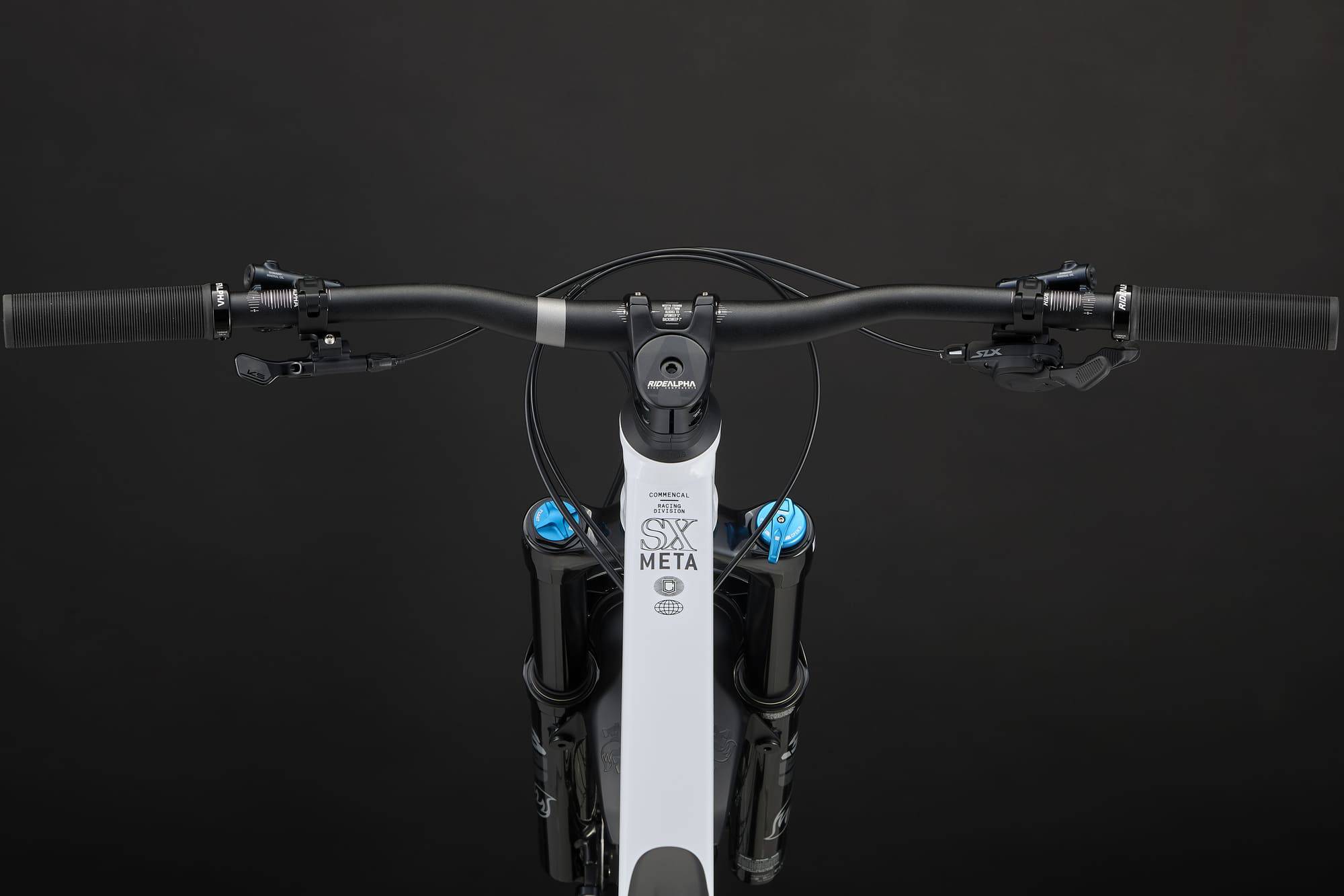 COMMENCAL META SX V5 ESSENTIAL PURE WHITE 2026 image large number 3