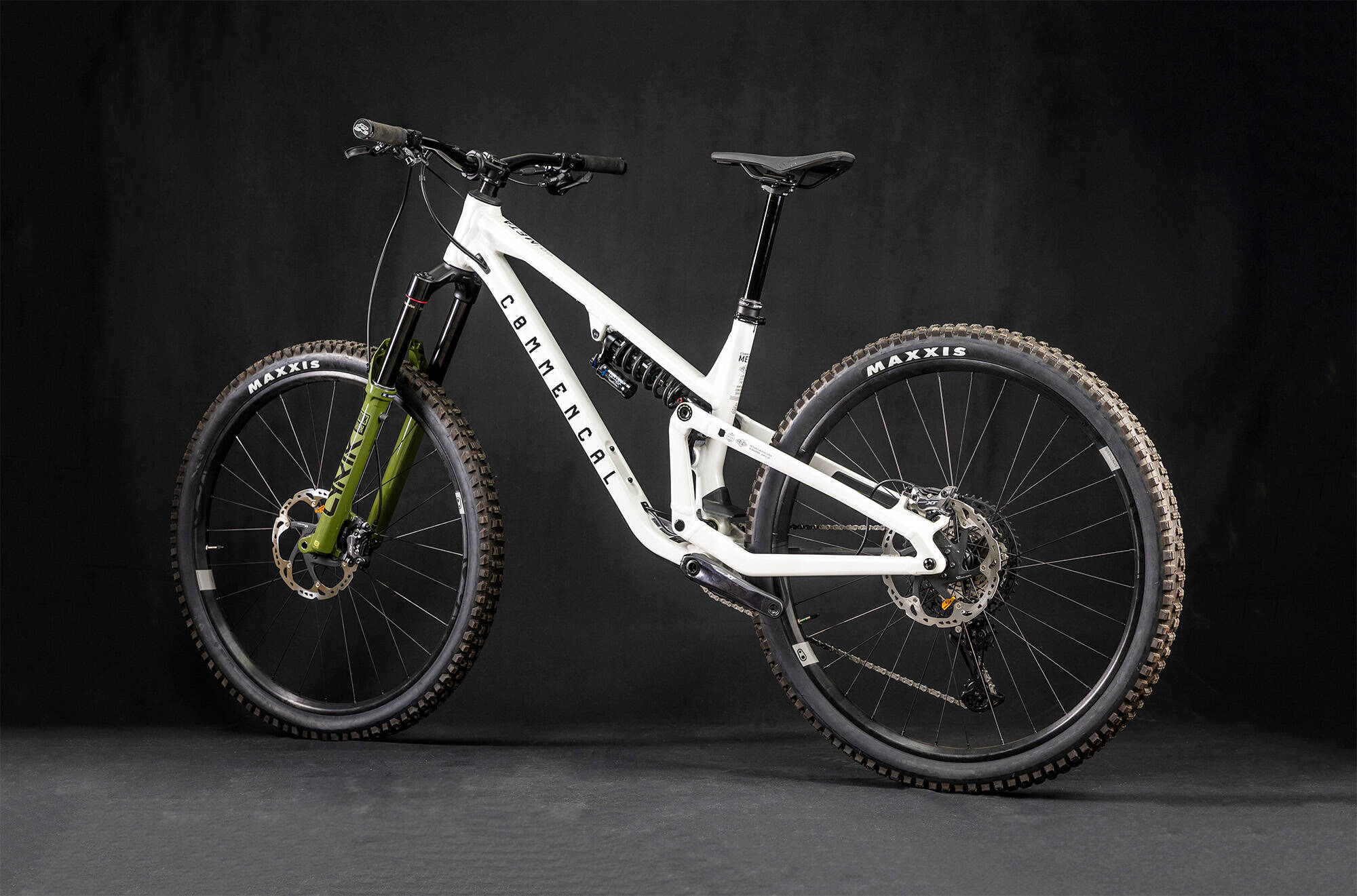 COMMENCAL META V5 CLEAR SILVER ALC image large number 0