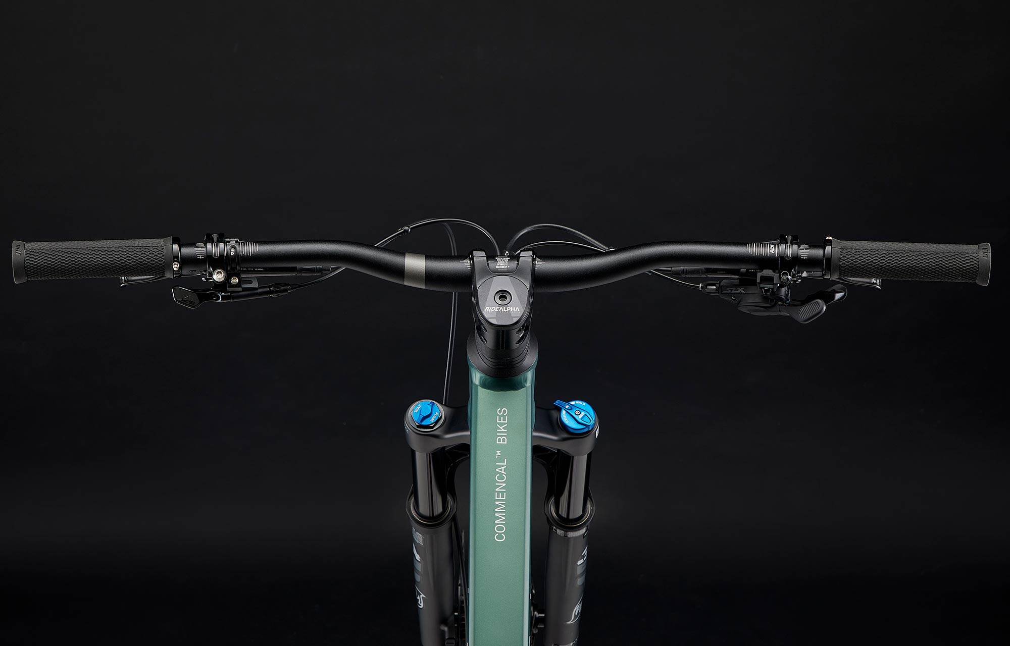 COMMENCAL T.E.M.P.O. ESSENTIAL METALLIC GREEN image large number 3