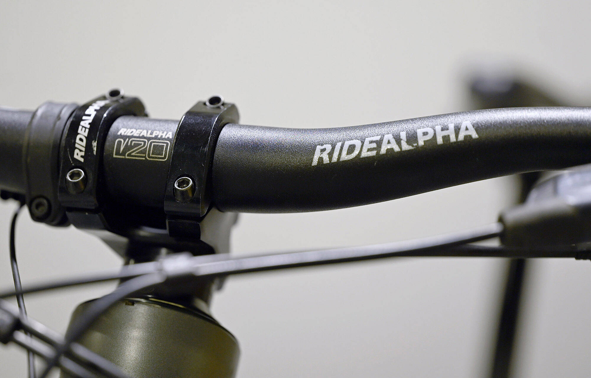 COMMENCAL META POWER SX SHIMANO RACE MATTE GRAPHITE - L (21180503) 3200 km image large number 5