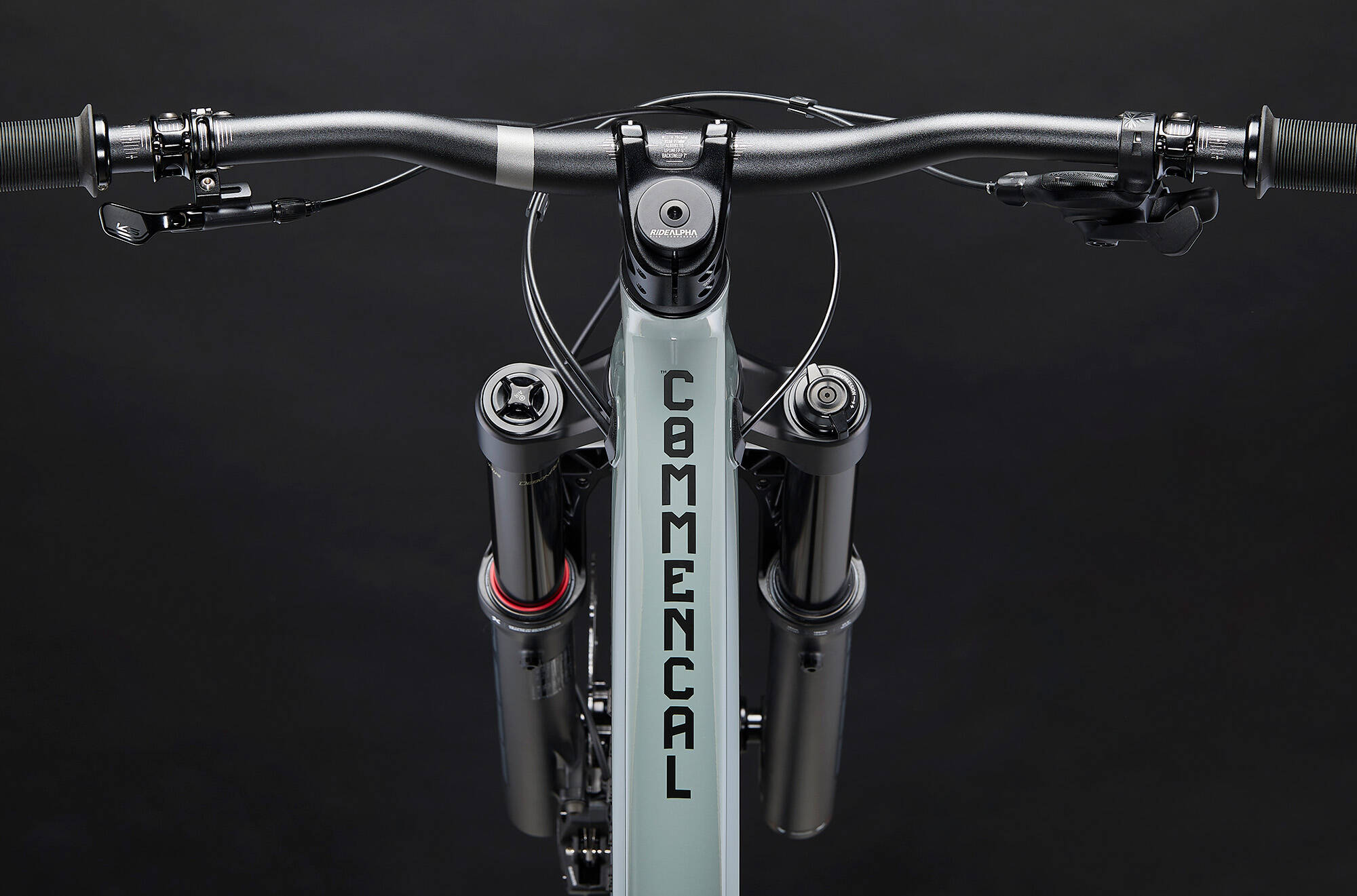 COMMENCAL CLASH RIDE PYRITE GREY ROCKSHOX image large number 3