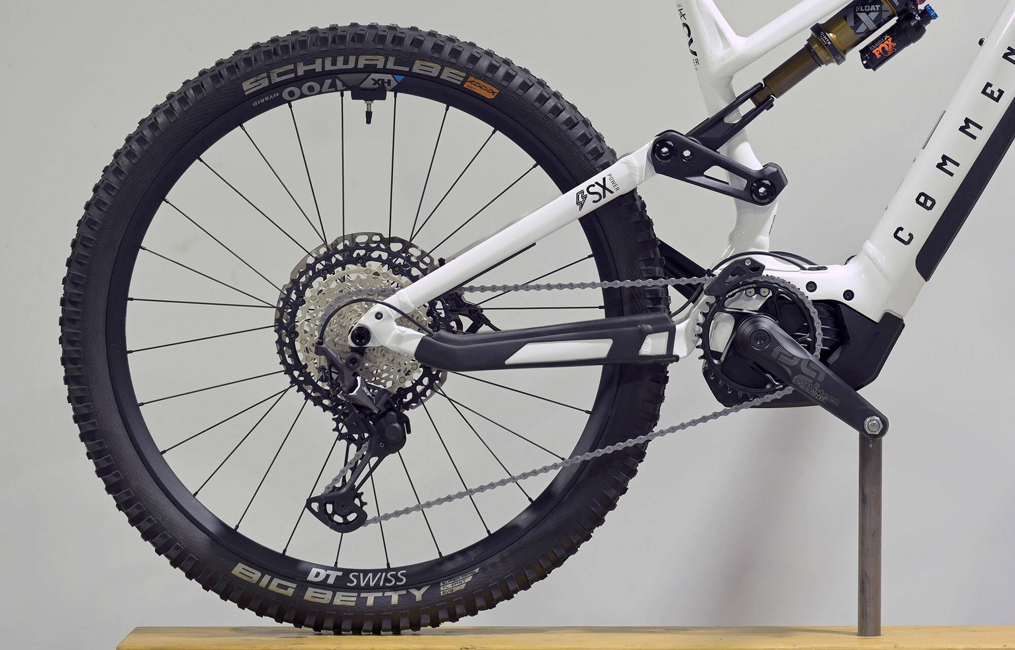 COMMENCAL META POWER SX BOSCH SIGNATURE PURE WHITE - L (22181903) 254 km image large number 0