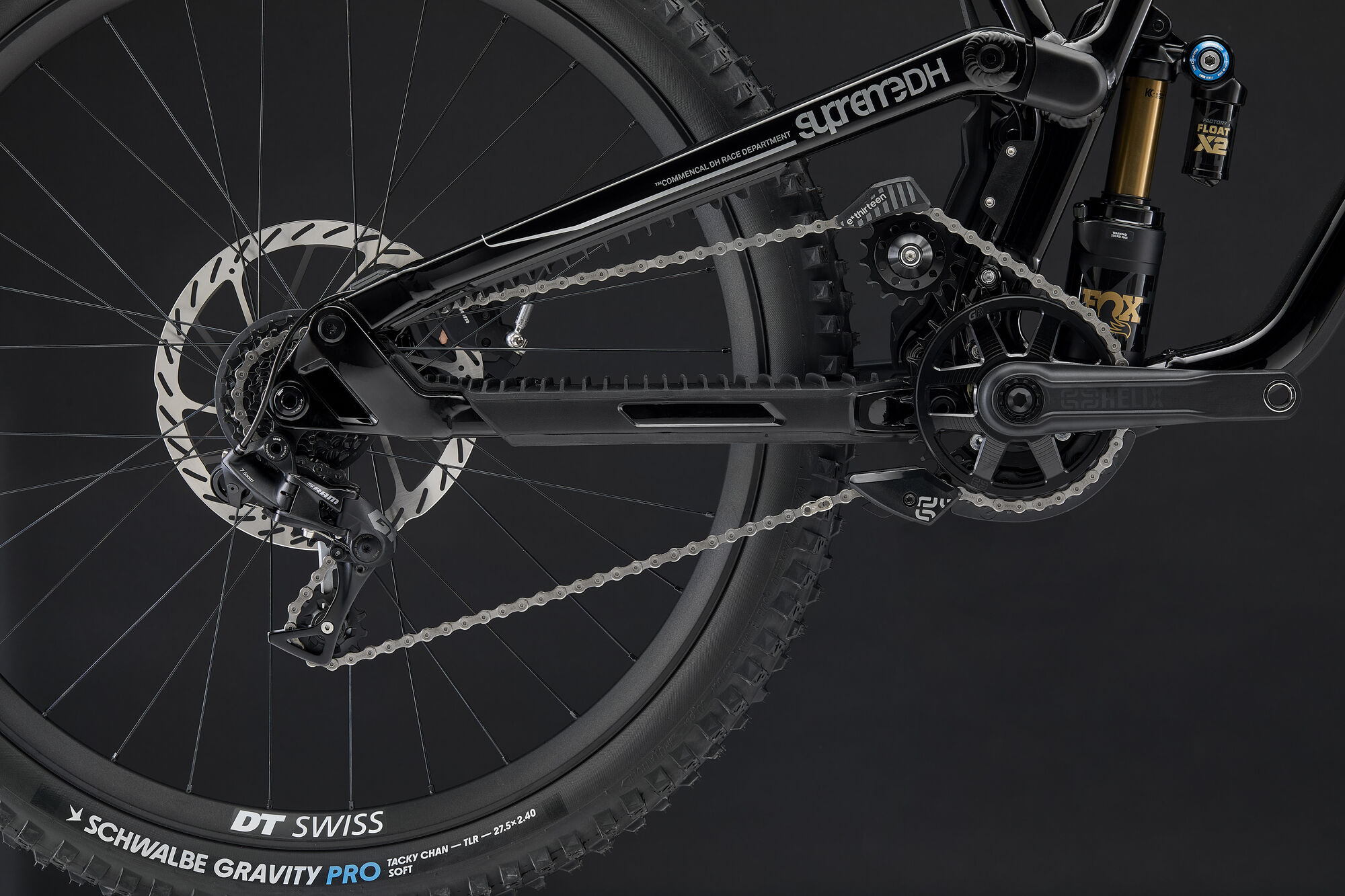 COMMENCAL SUPREME DH V5.2 SIGNATURE PURE BLACK 2027