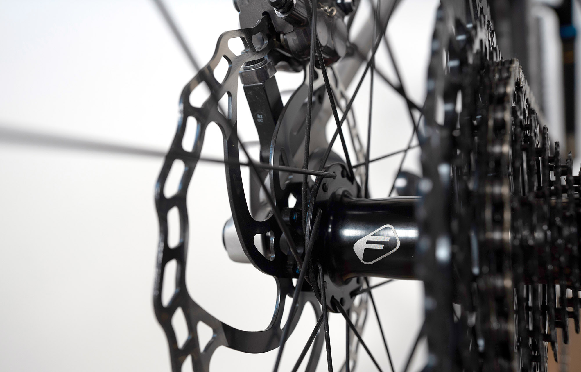 COMMENCAL META HT AM OHLINS EDITION SILVER (L) image number null