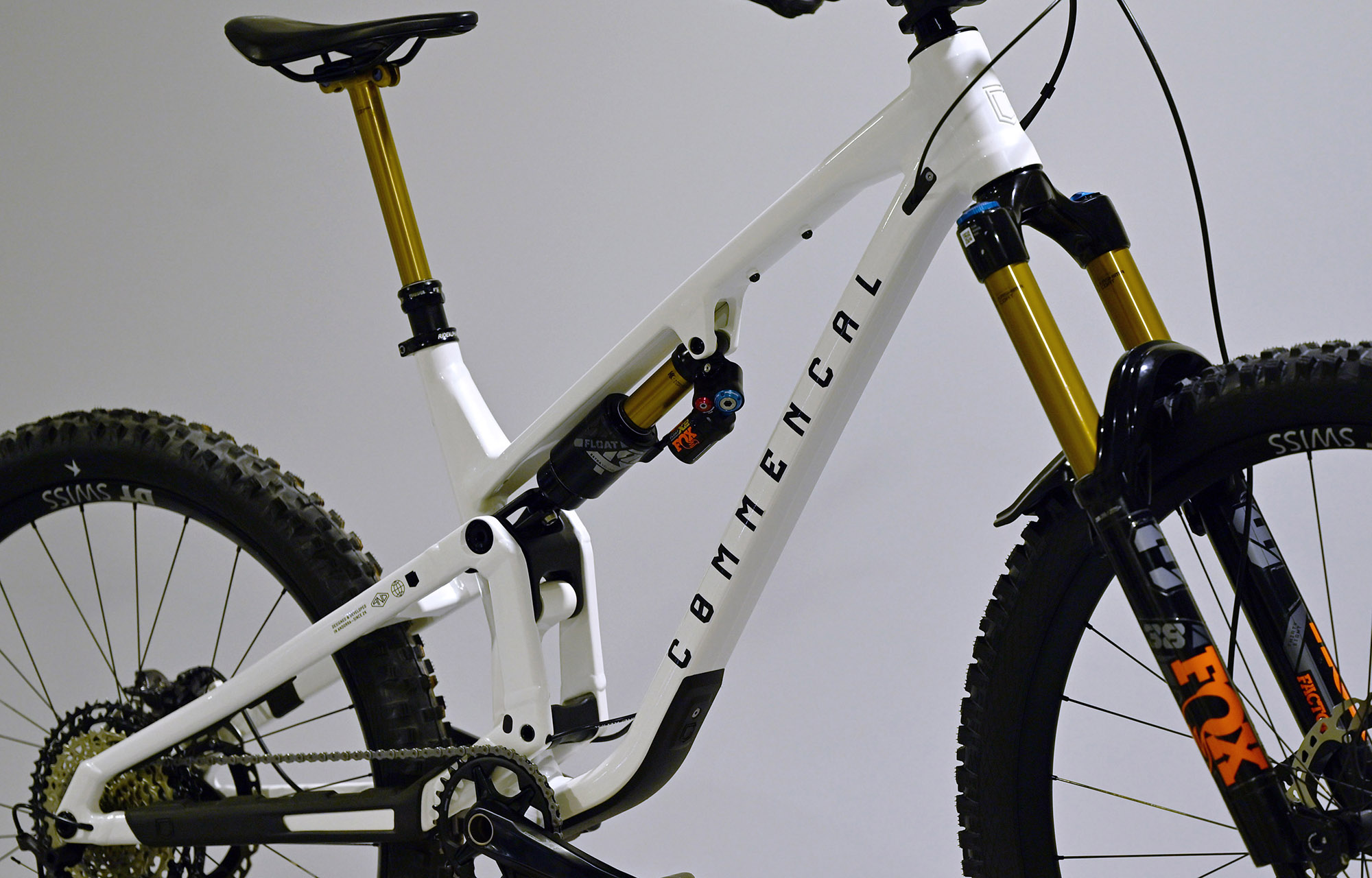 COMMENCAL META SX V5 SIGNATURE CLEAR SILVER - M (23131902) image cover number large 1