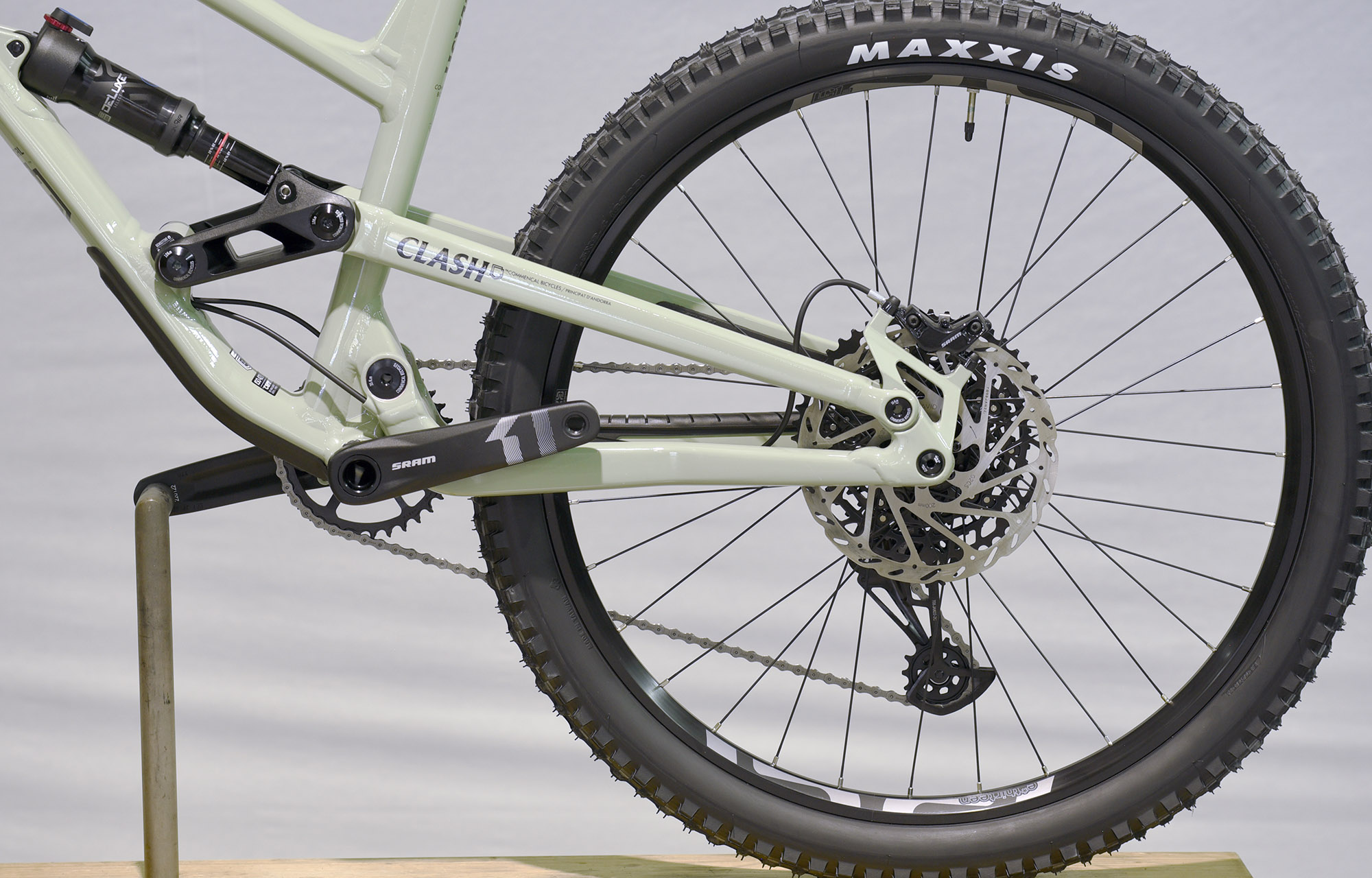 COMMENCAL CLASH ORIGIN HERITAGE GREEN - L (22131103) image number null